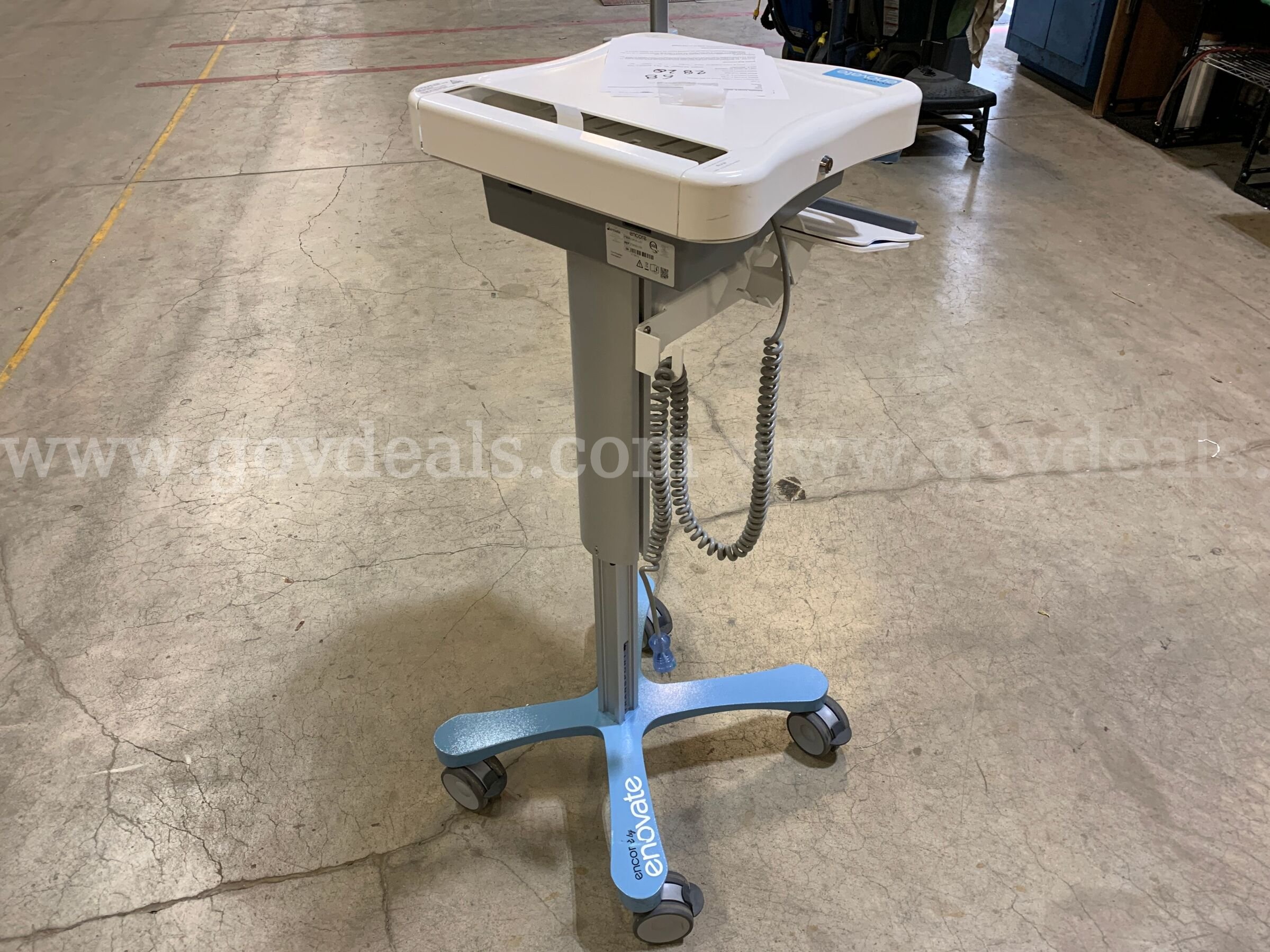Encore EMNO-LN1 Computer Cart (ID #47575) (J6-1R) (26-1914-1) 84579 ENCORE EMNO-LN1 Government Surplus Auction - Photo #2