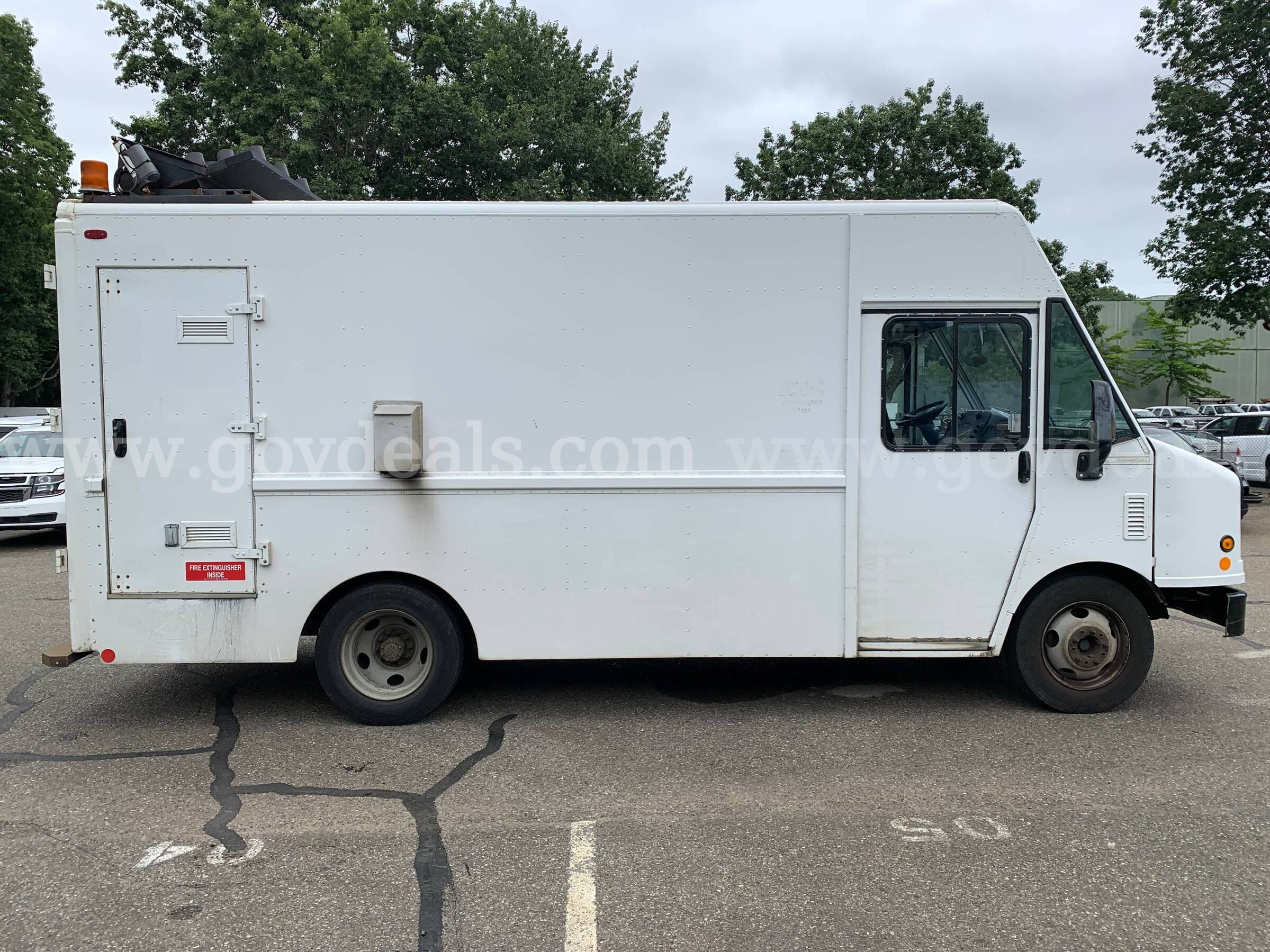 2005 Workhorse P42 Step Van w/ Message Sign *Tow-Away* (ID# 47583) (EF0) (26-2370) 405+ Workhorse 2370 Government Surplus Auction - Photo #6
