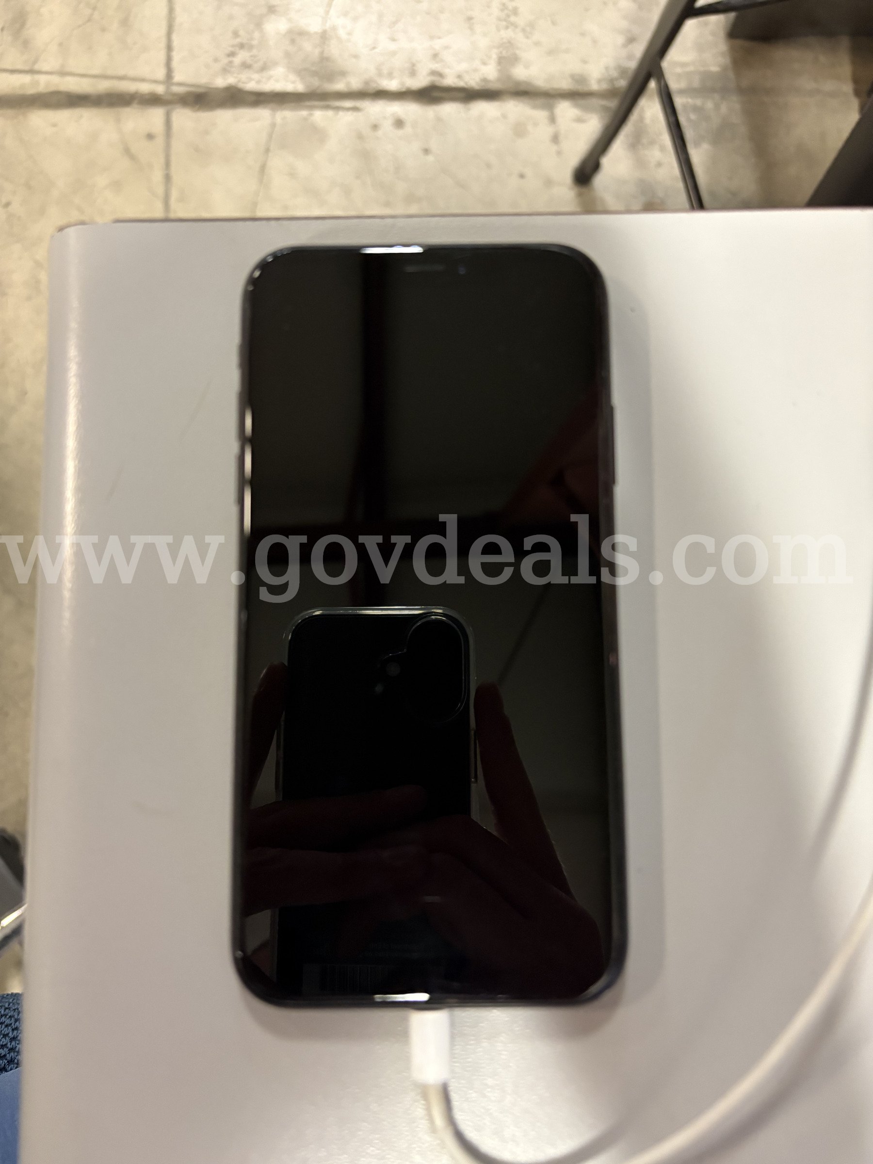 Apple iPhone XR 64GB Black – Unlocked – 97% Battery Health – Tested (ID# 47584) (J1-2R) (No UPC) (#5) Apple iPhone Government Surplus Auction - Photo #4