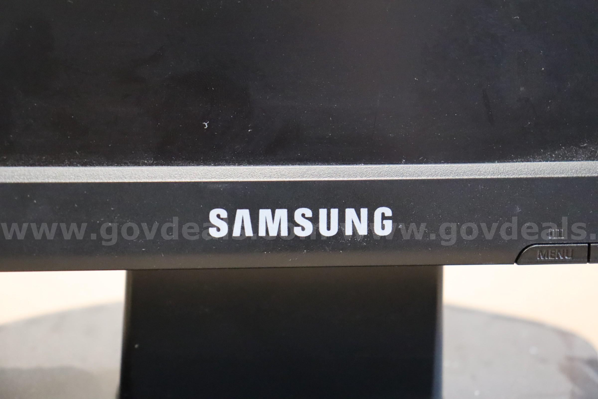 Samsung SyncMaster 712N 17" Monitor Samsung 712N Government Surplus Auction - Photo #2