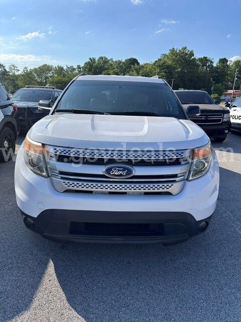2014 Ford Explorer XLT 4WD Ford Explorer Government Surplus Auction - Photo #2