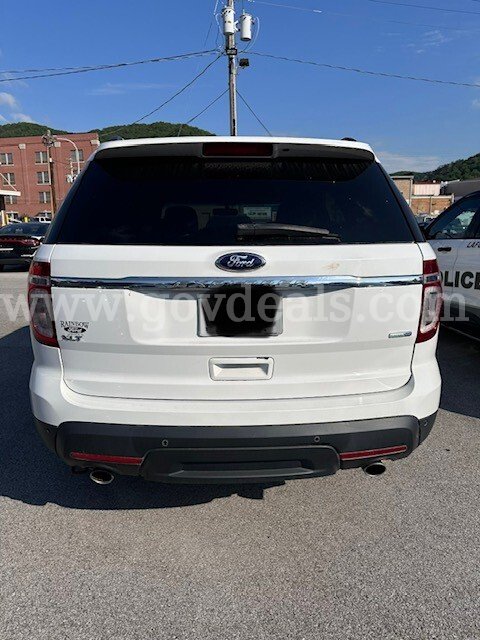 2014 Ford Explorer XLT 4WD Ford Explorer Government Surplus Auction - Photo #6