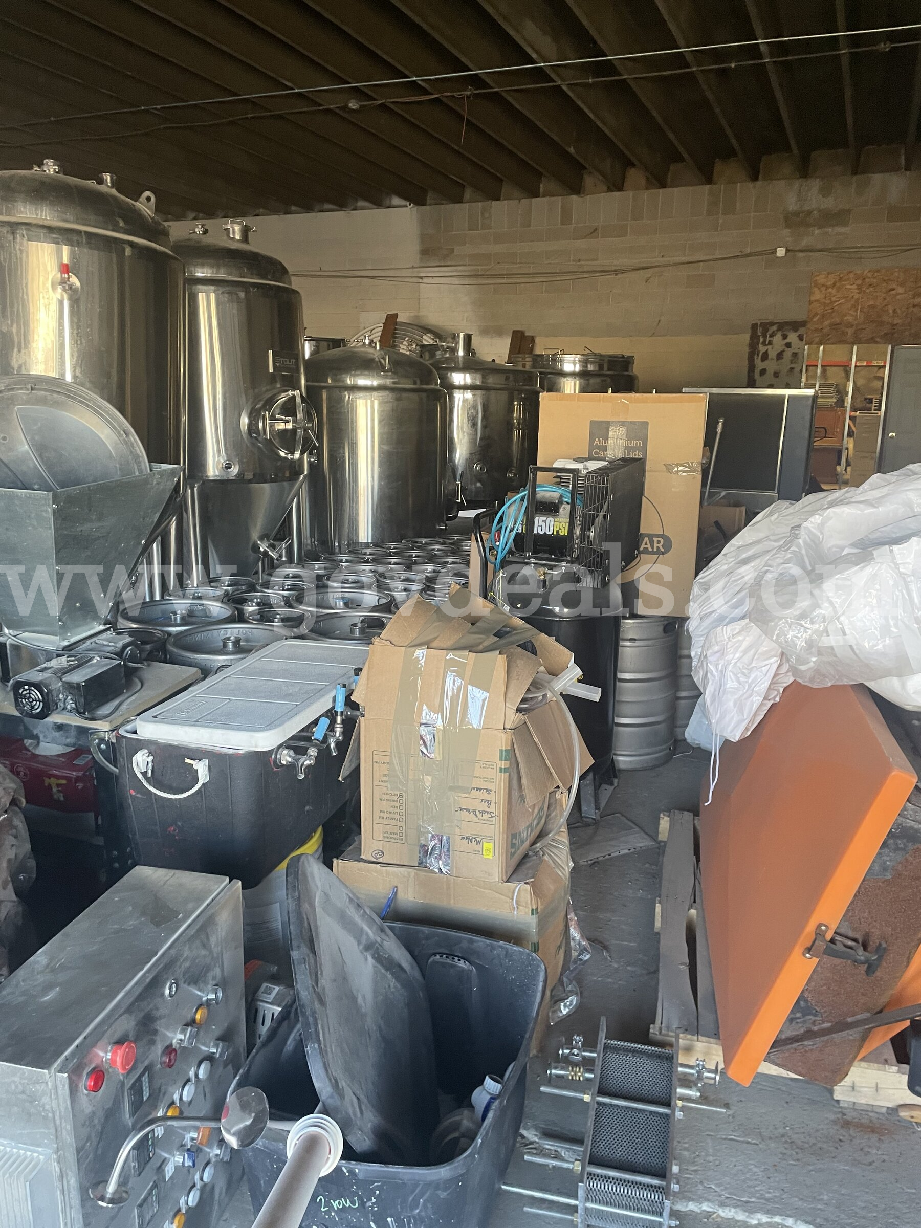 Complete 5 BBL Commercial Brewery – Brewhouse, 9 Fermenters, Microcanner, Chillers, Mill & 60 Kegs   Government Surplus Auction - Photo #6