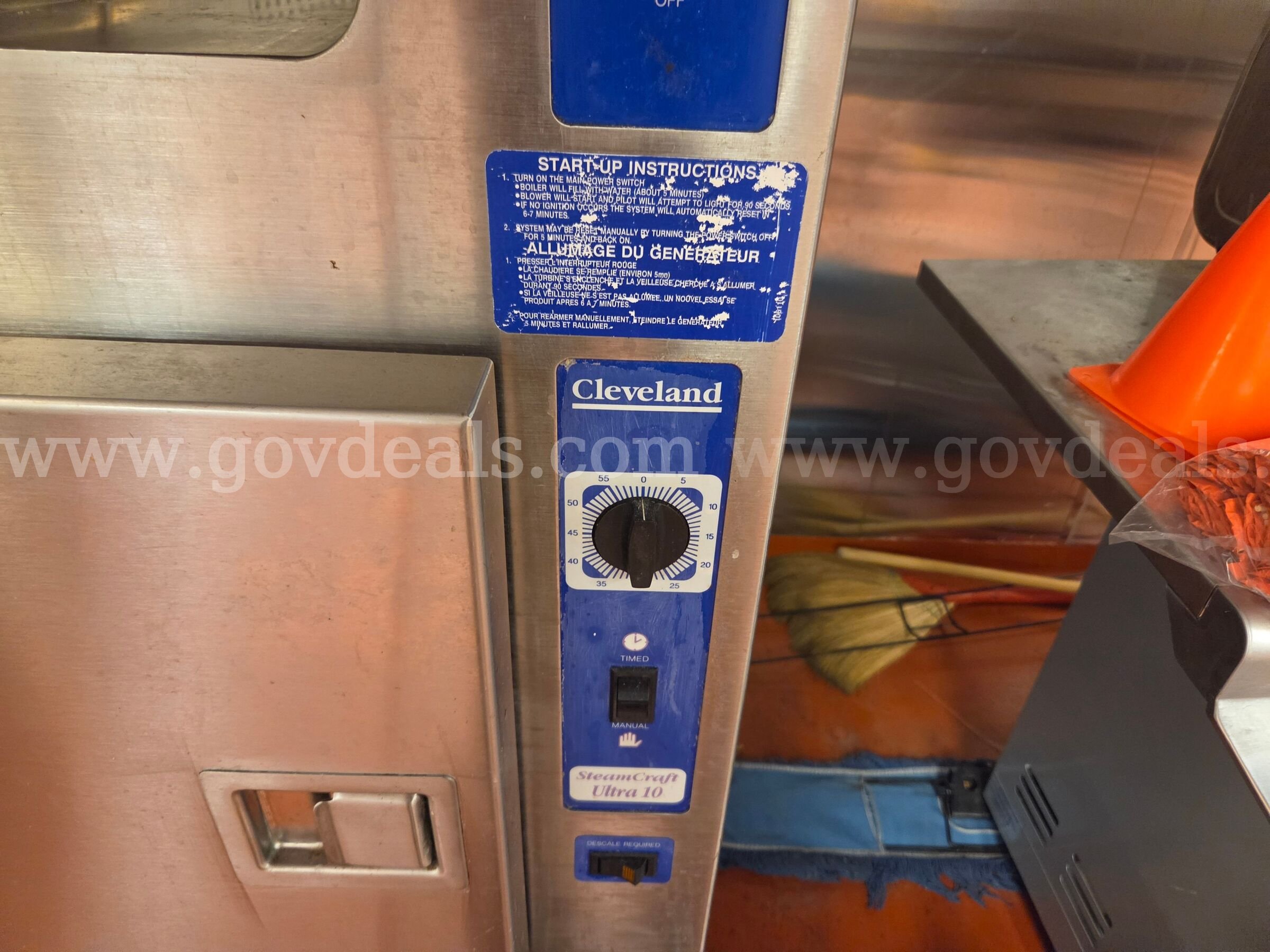 Working Cleveland SteamCraft Ultra 10 Two-Compartment Commercial Convection Steamer   Government Surplus Auction - Photo #2