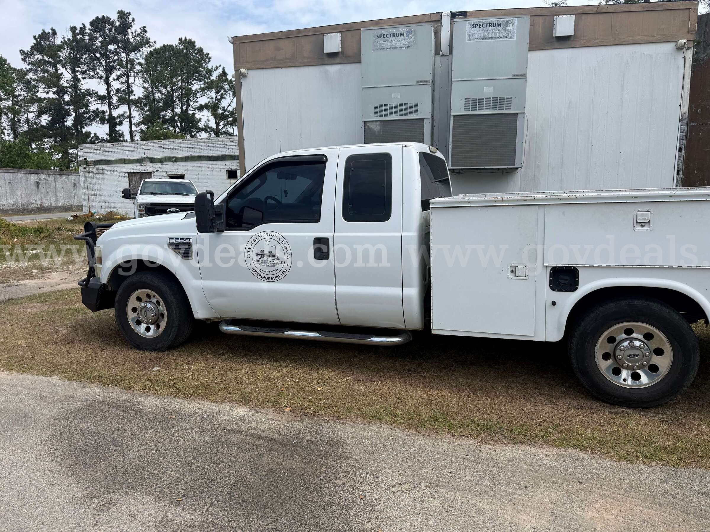 2008 Ford F-250 SD XL SuperCab Long Bed 2WD Ford F-250 Government Surplus Auction - Photo #5