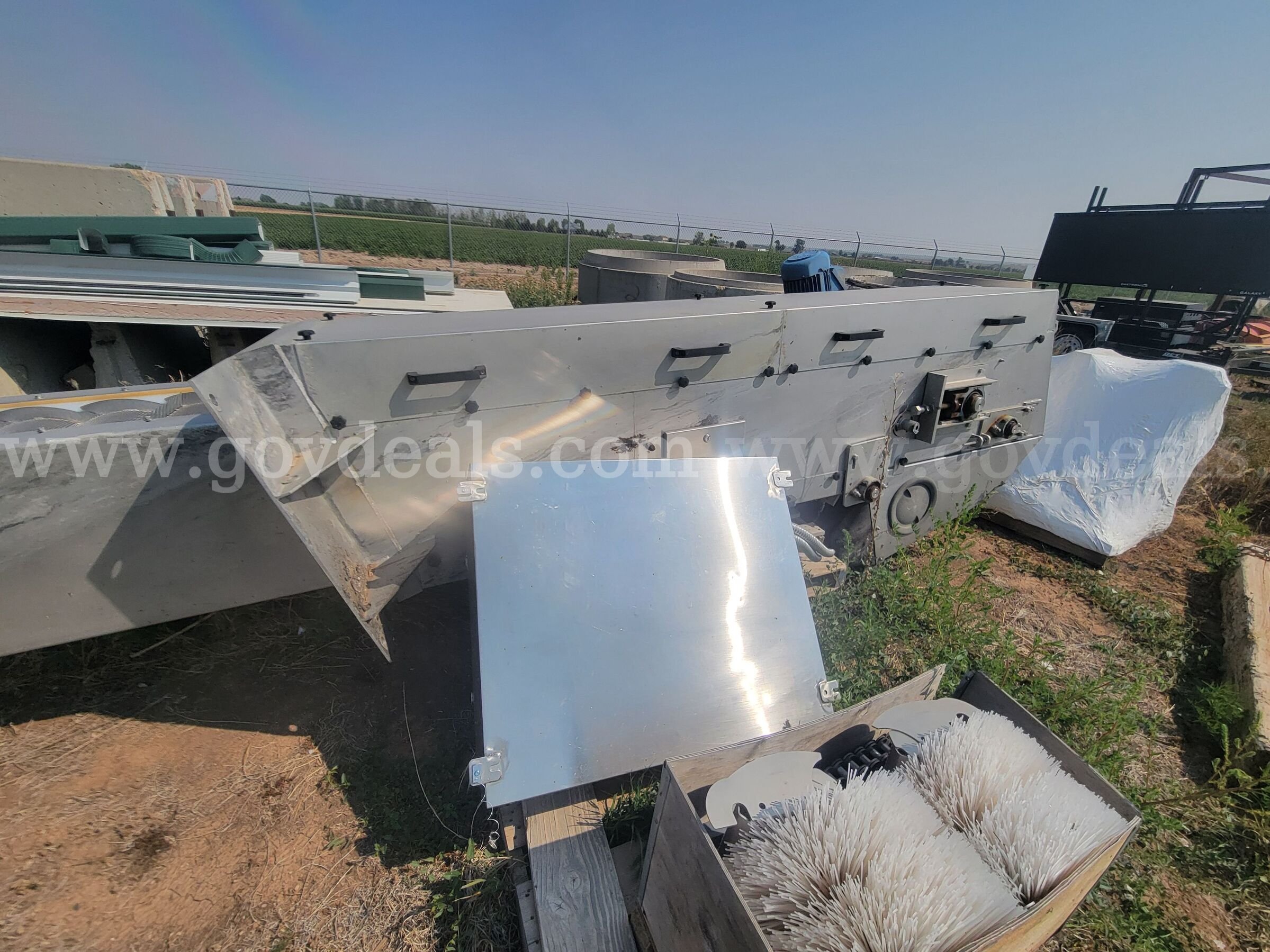 Kuster Water Fine Screen  FBS400x756 Government Surplus Auction - Photo #3