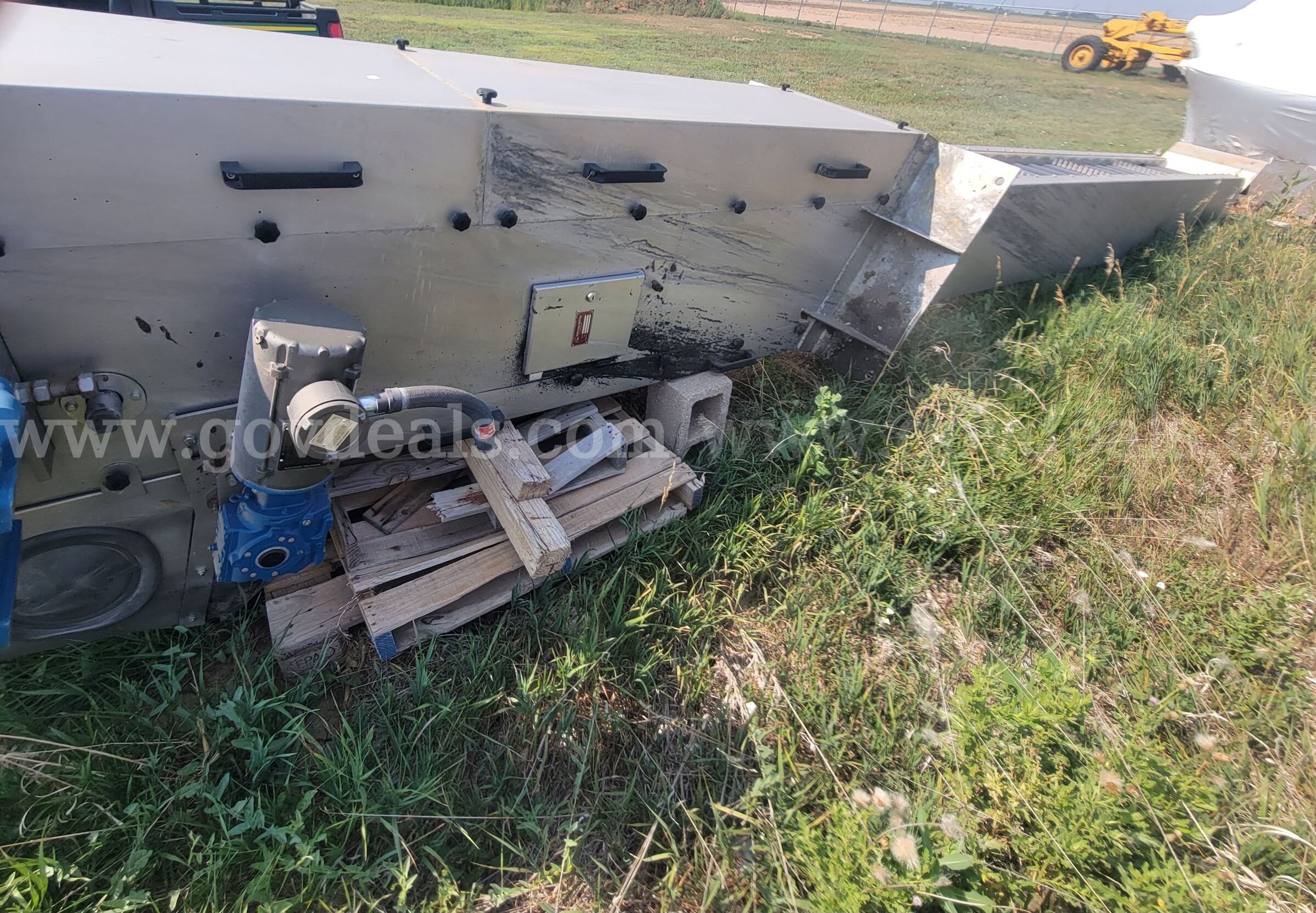 Kuster Water Fine Screen  FBS400x756 Government Surplus Auction - Photo #5