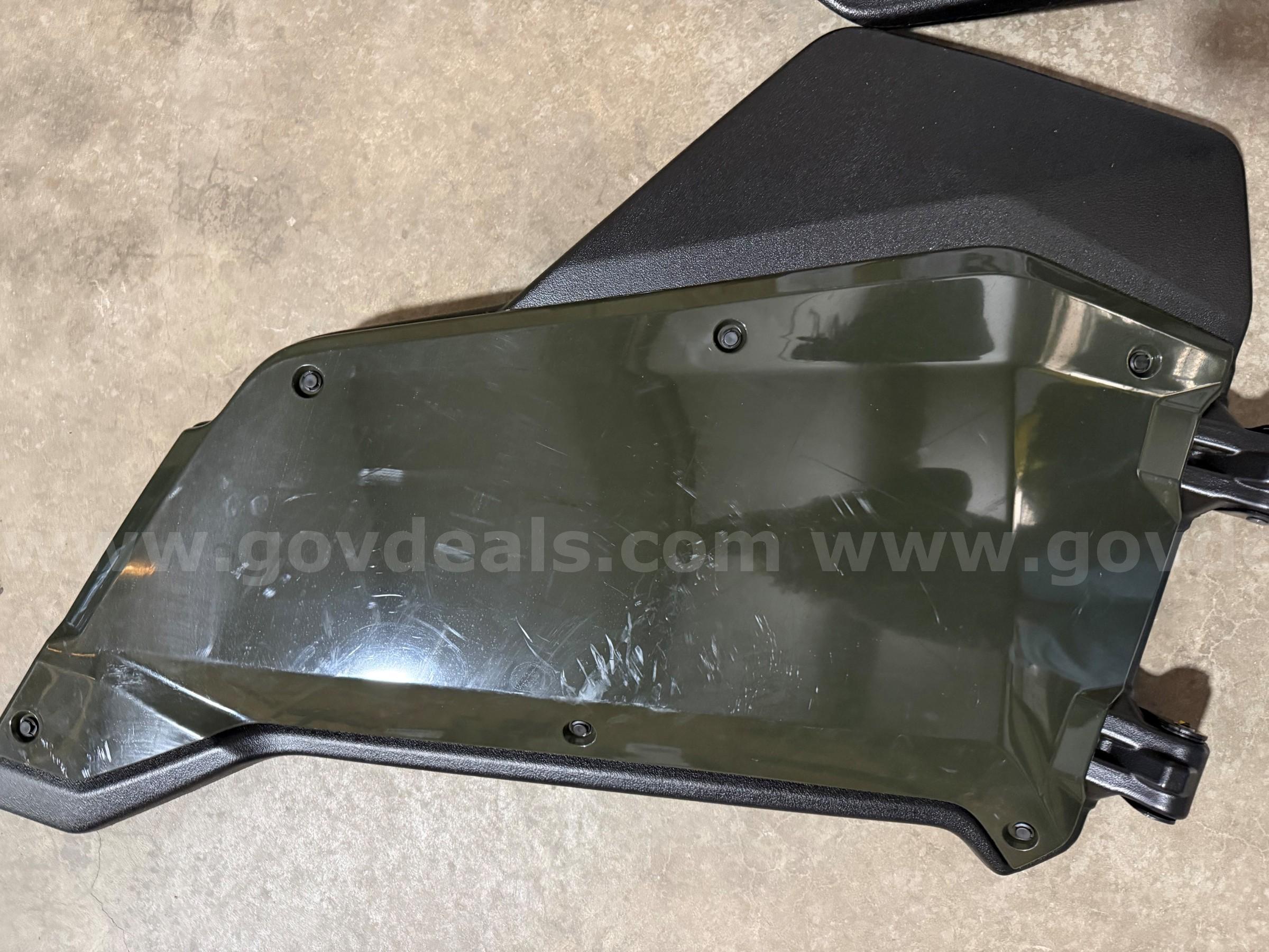 2025 HONDA PIONEER UTV 1000 DOORS HONDA 1000 Government Surplus Auction - Photo #3