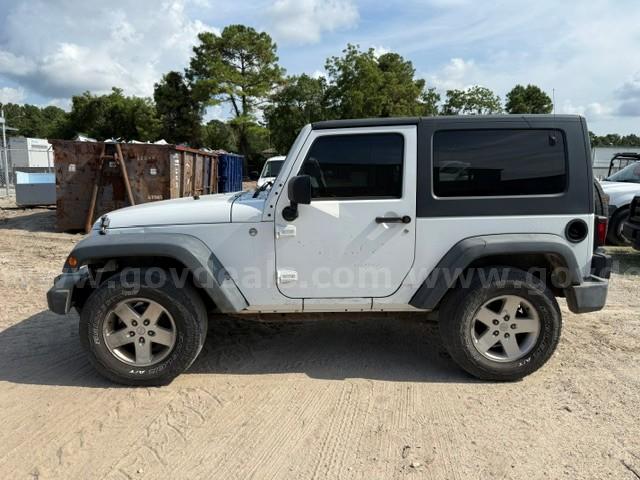 2011 Jeep Wrangler (3070)