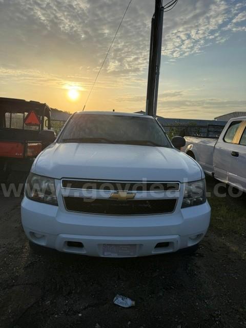 2014 Chevrolet Tahoe (9009) Chevrolet Tahoe Government Surplus Auction - Photo #2