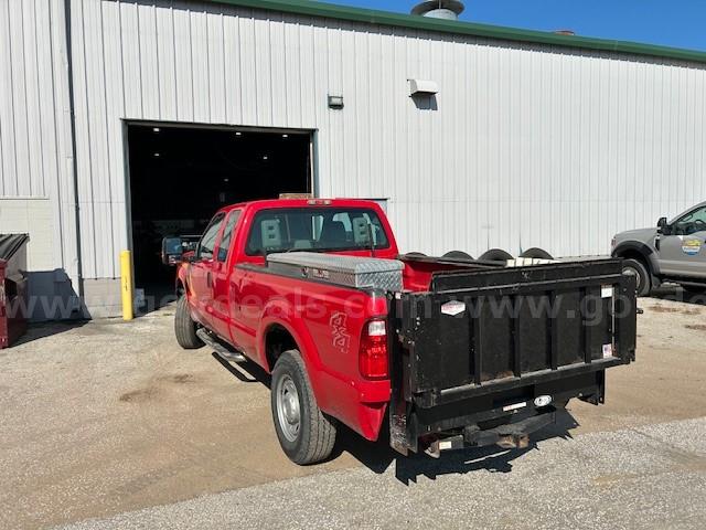 2011 Ford F-250 SD XL SuperCab Long Bed 4WD Ford F-250 Government Surplus Auction - Photo #3