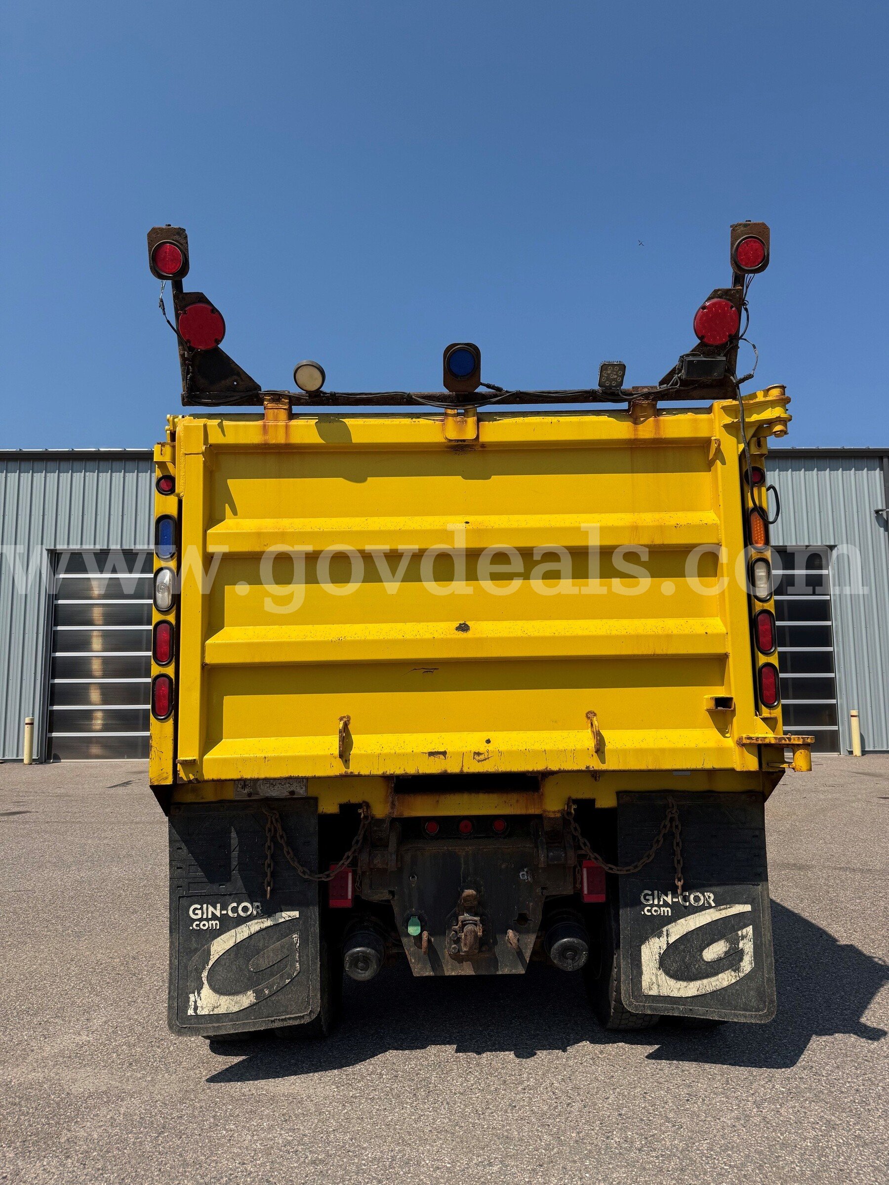 2015 International Tandem SF567 Plow Truck International SF567 Government Surplus Auction - Photo #3