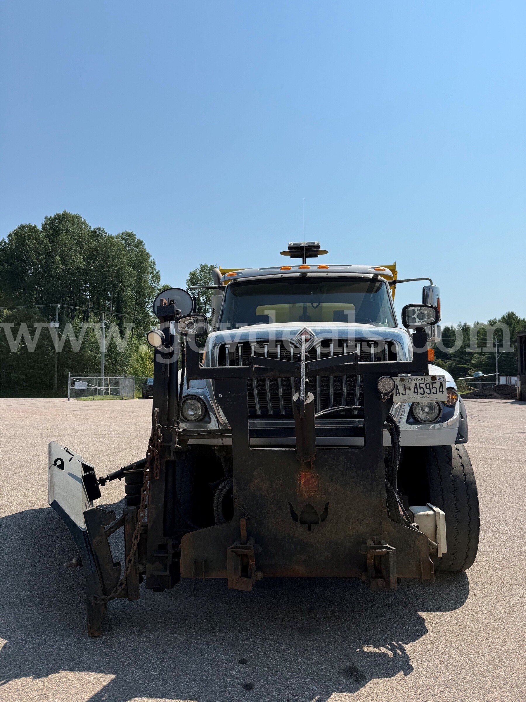 2015 International Tandem SF567 Plow Truck International SF567 Government Surplus Auction - Photo #4