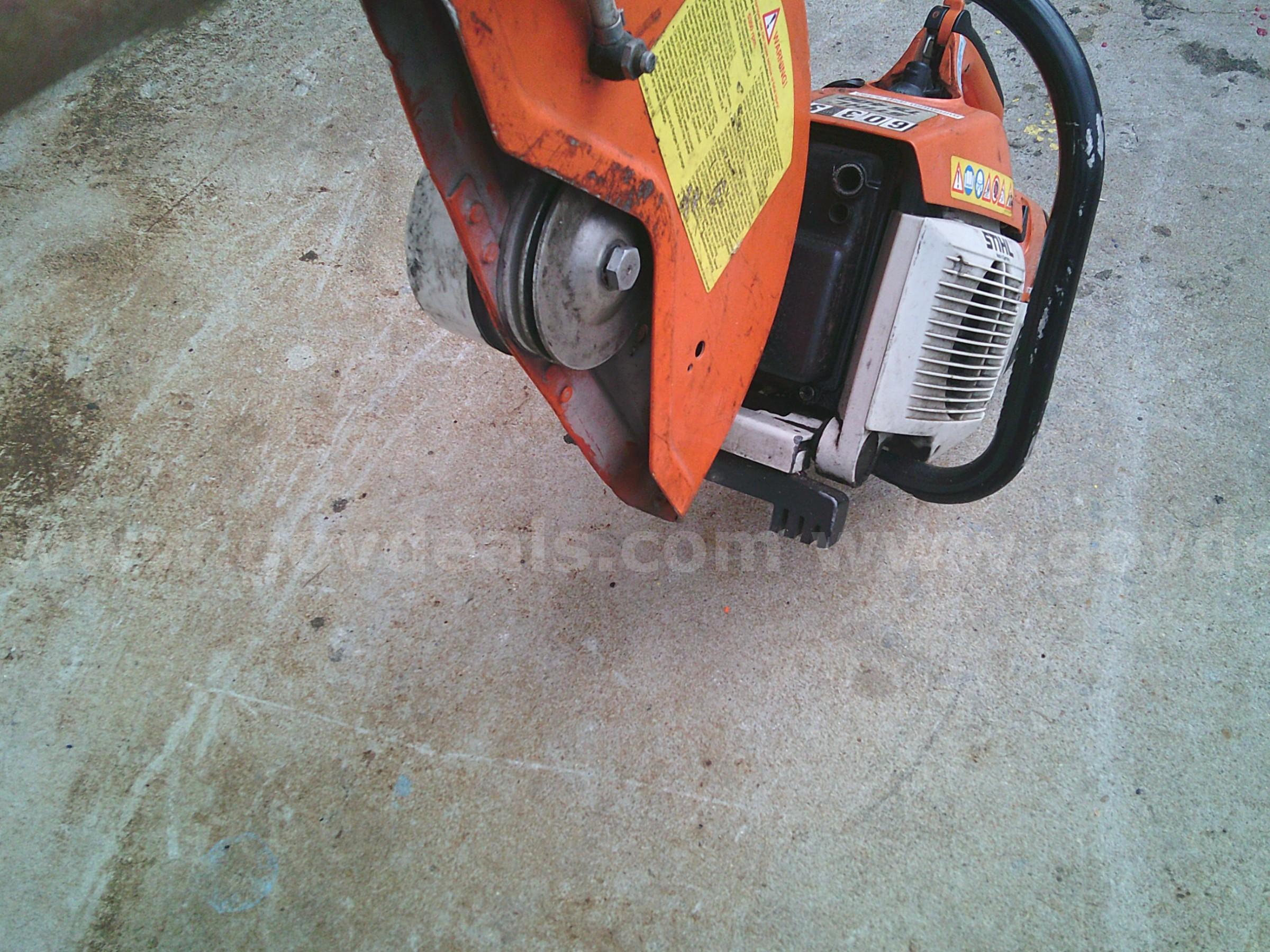 2 Stihl Concrete Saws. Stihl TS 400 saws. Government Surplus Auction - Photo #3