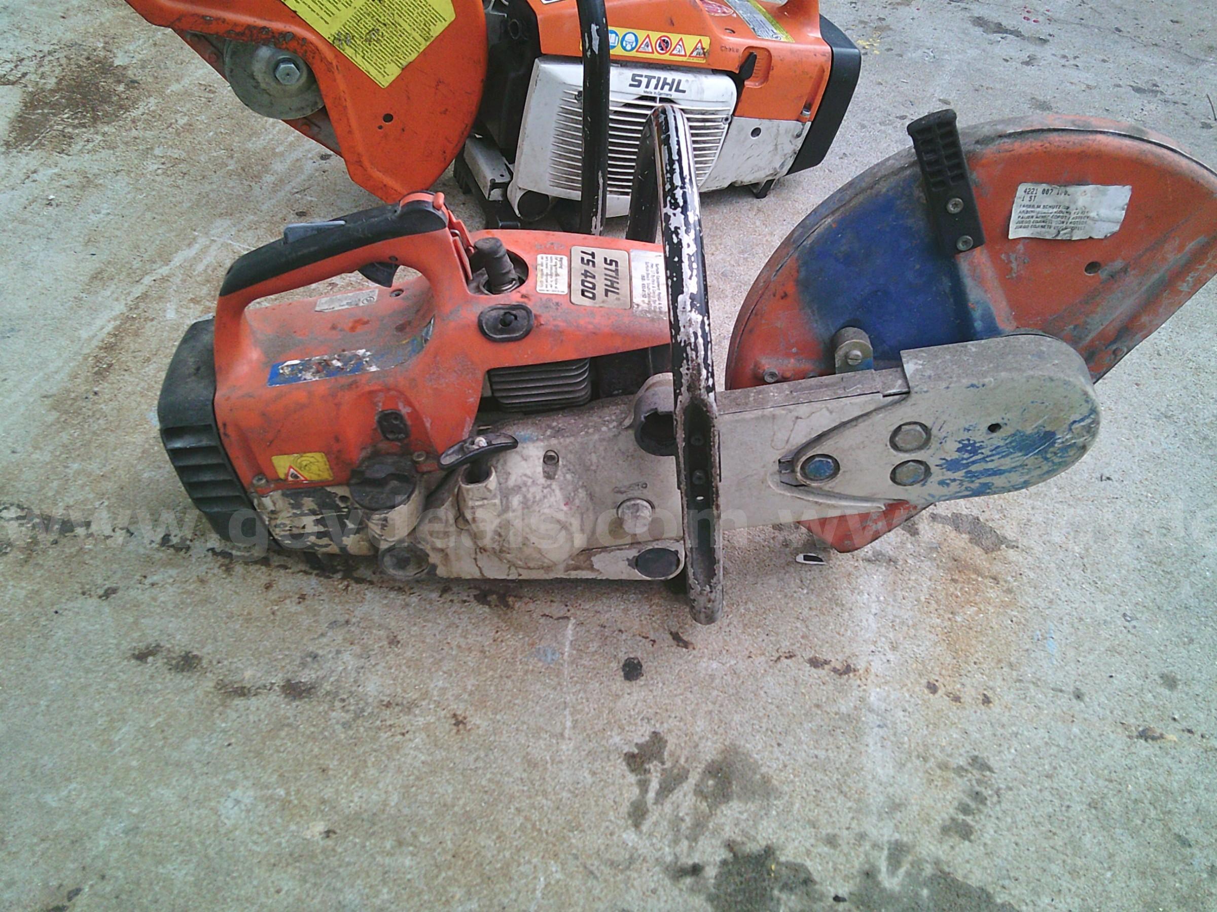 2 Stihl Concrete Saws. Stihl TS 400 saws. Government Surplus Auction - Photo #5