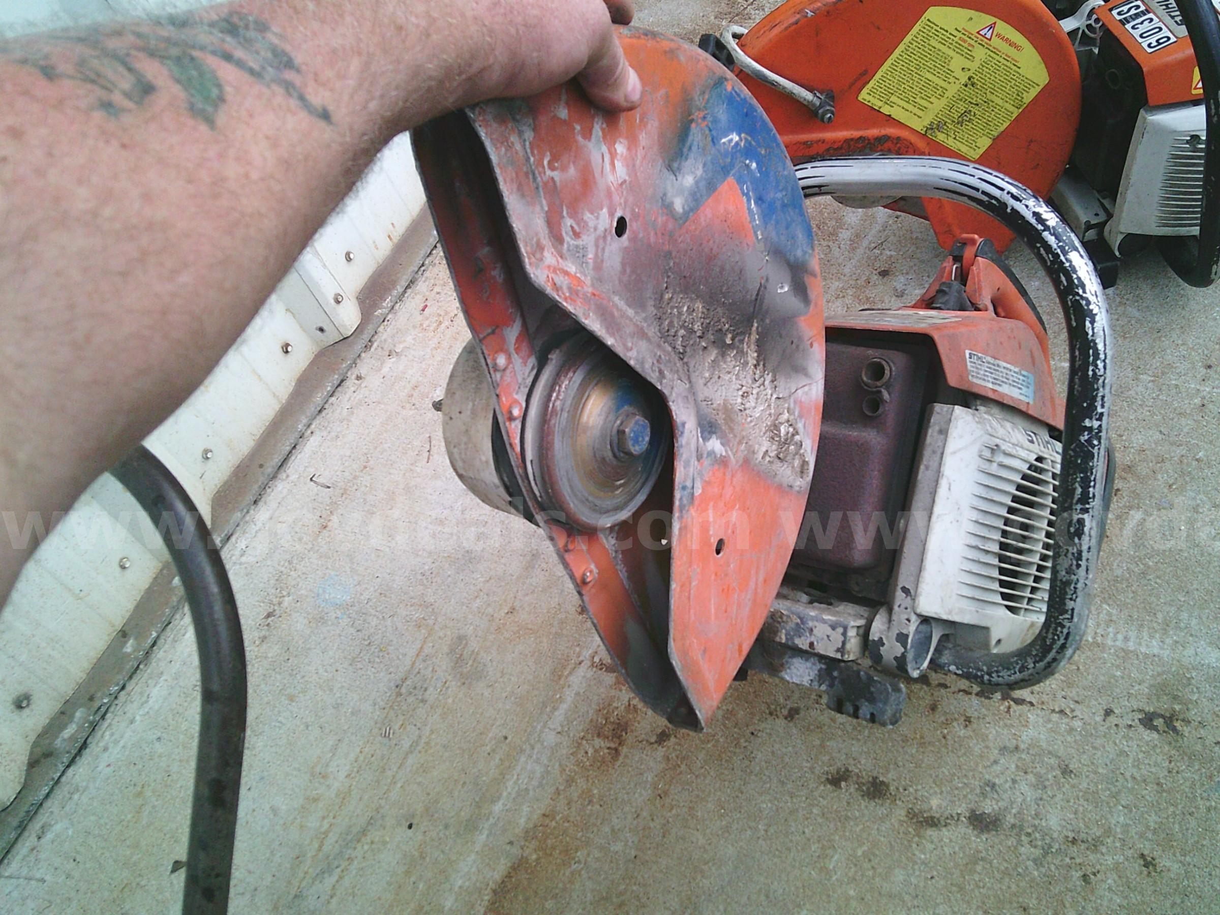 2 Stihl Concrete Saws. Stihl TS 400 saws. Government Surplus Auction - Photo #6