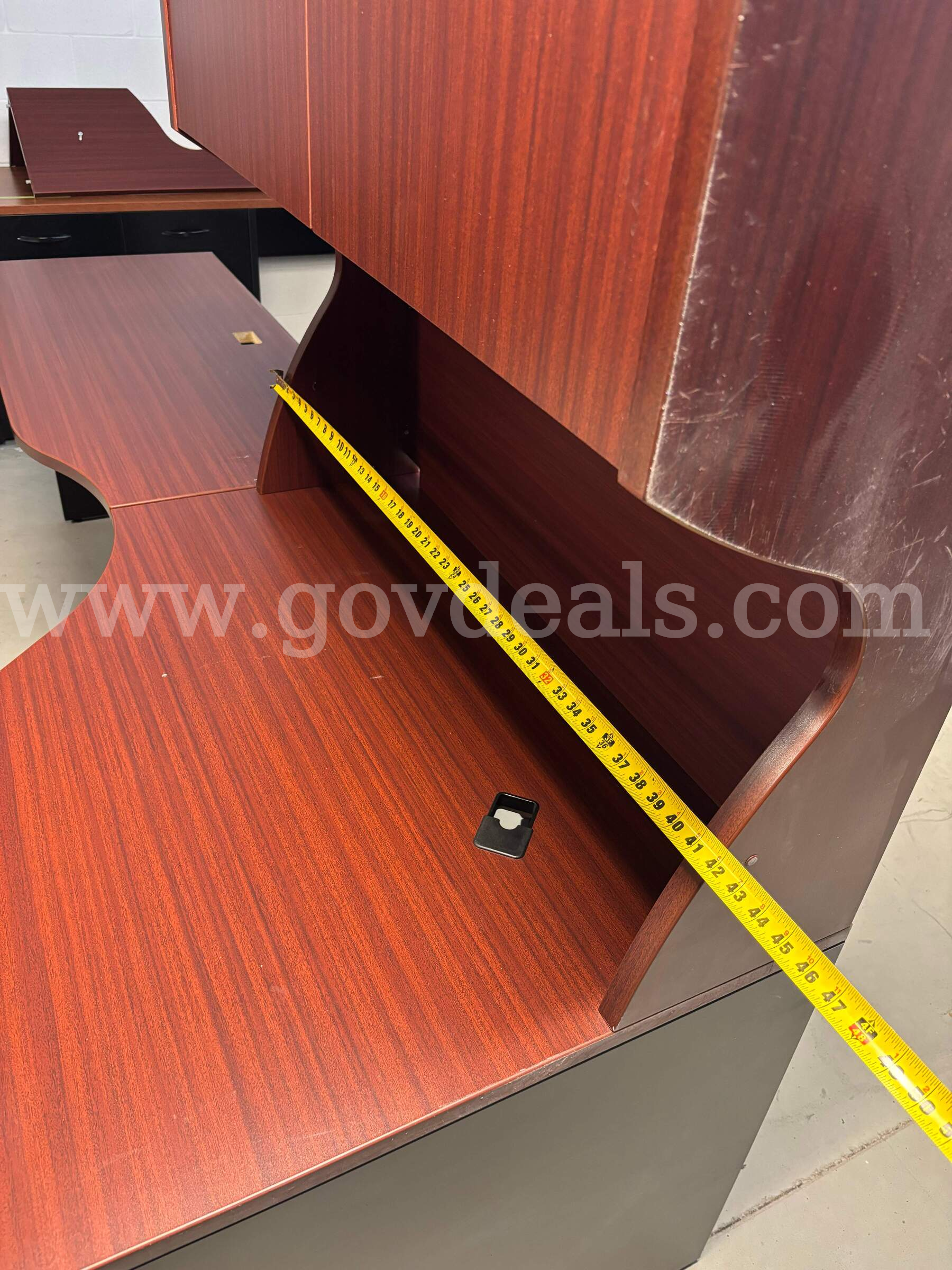 5 Piece Desk Set   Government Surplus Auction - Photo #2