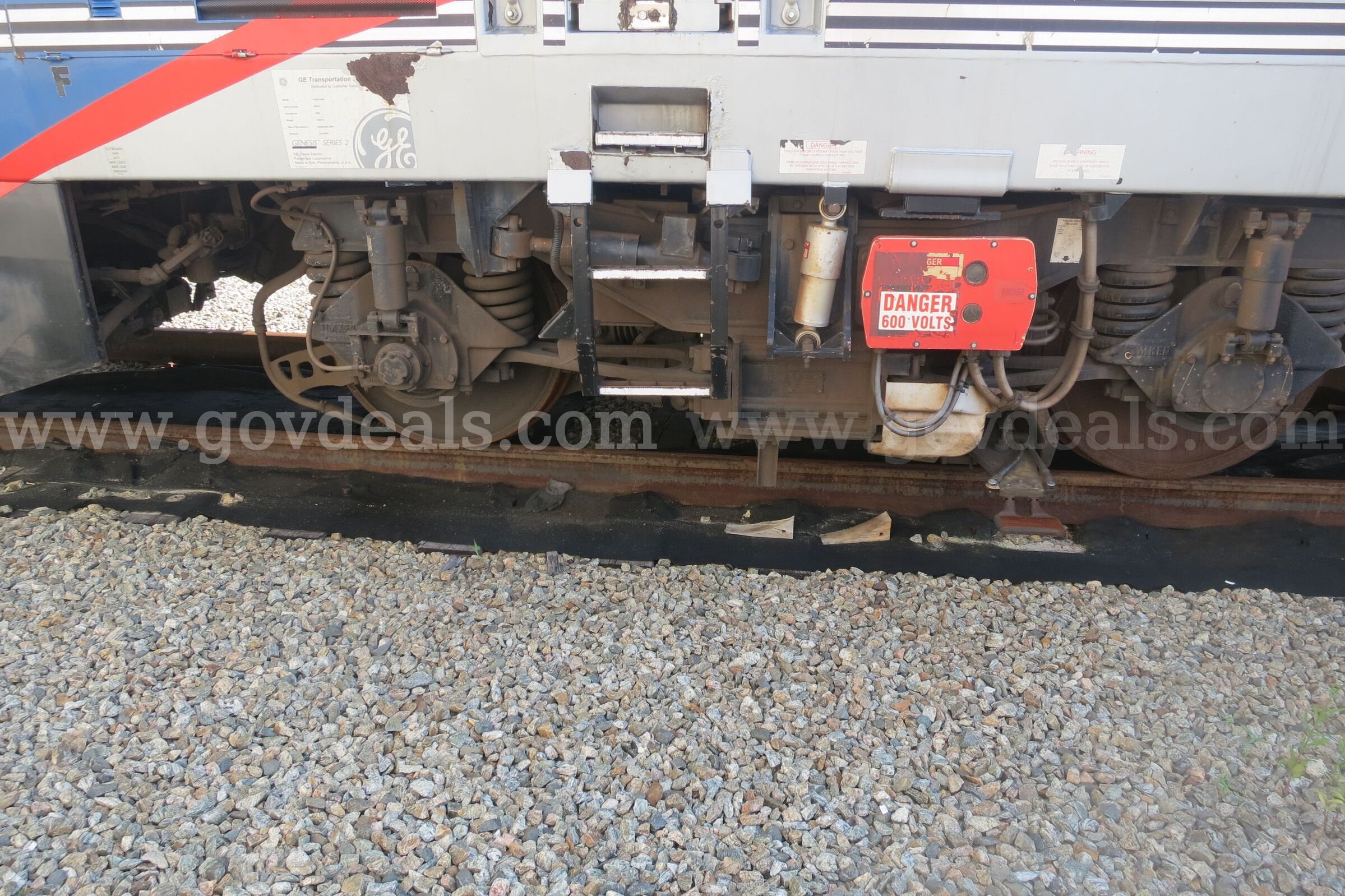 1992 P32AC-DM GENESIS Series Passenger Locomotive Genesis P32AC-DM Government Surplus Auction - Photo #5