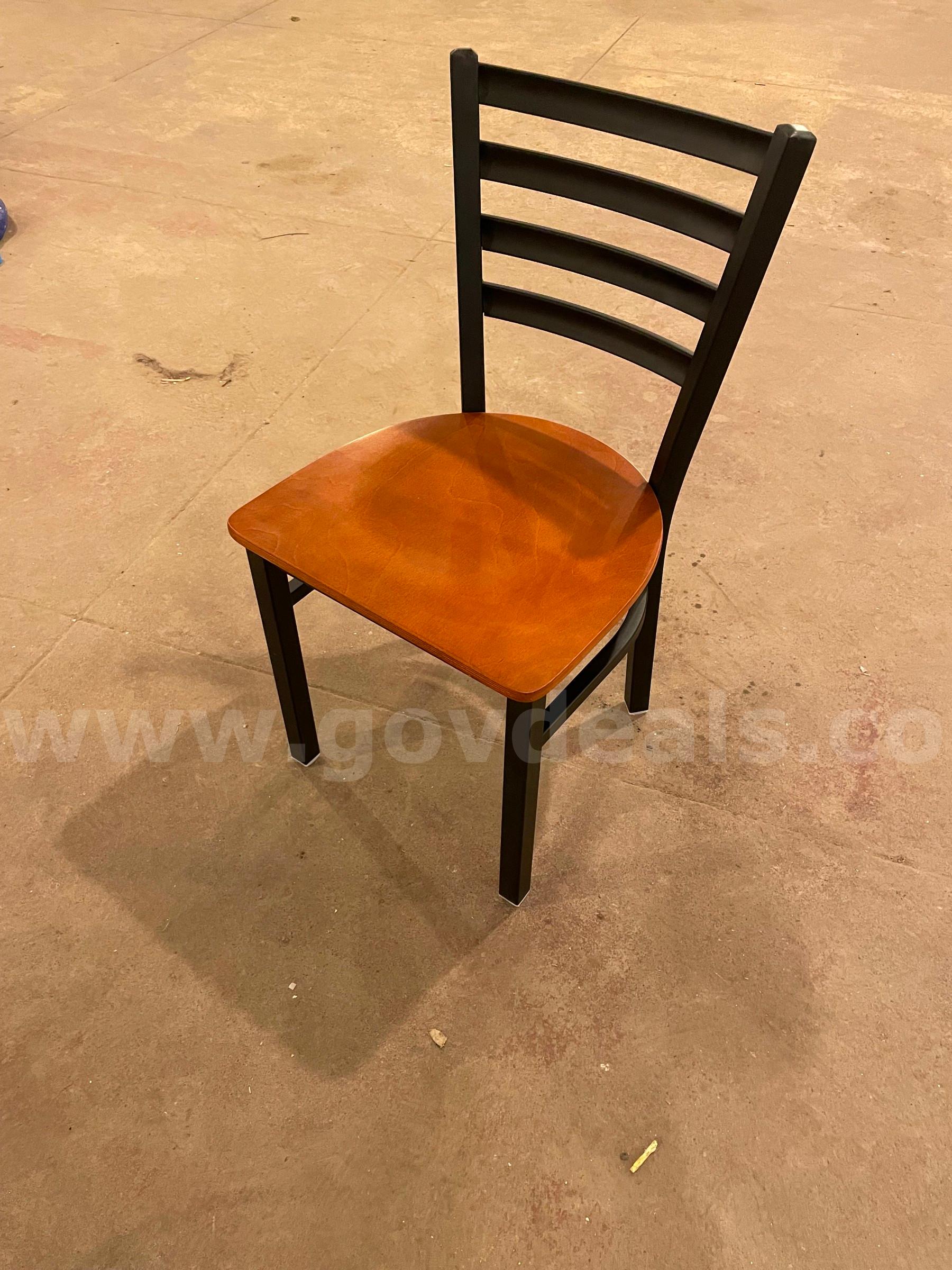 Vintage table and chairs from NY's Grand Central Station N/A N/A Government Surplus Auction - Photo #5