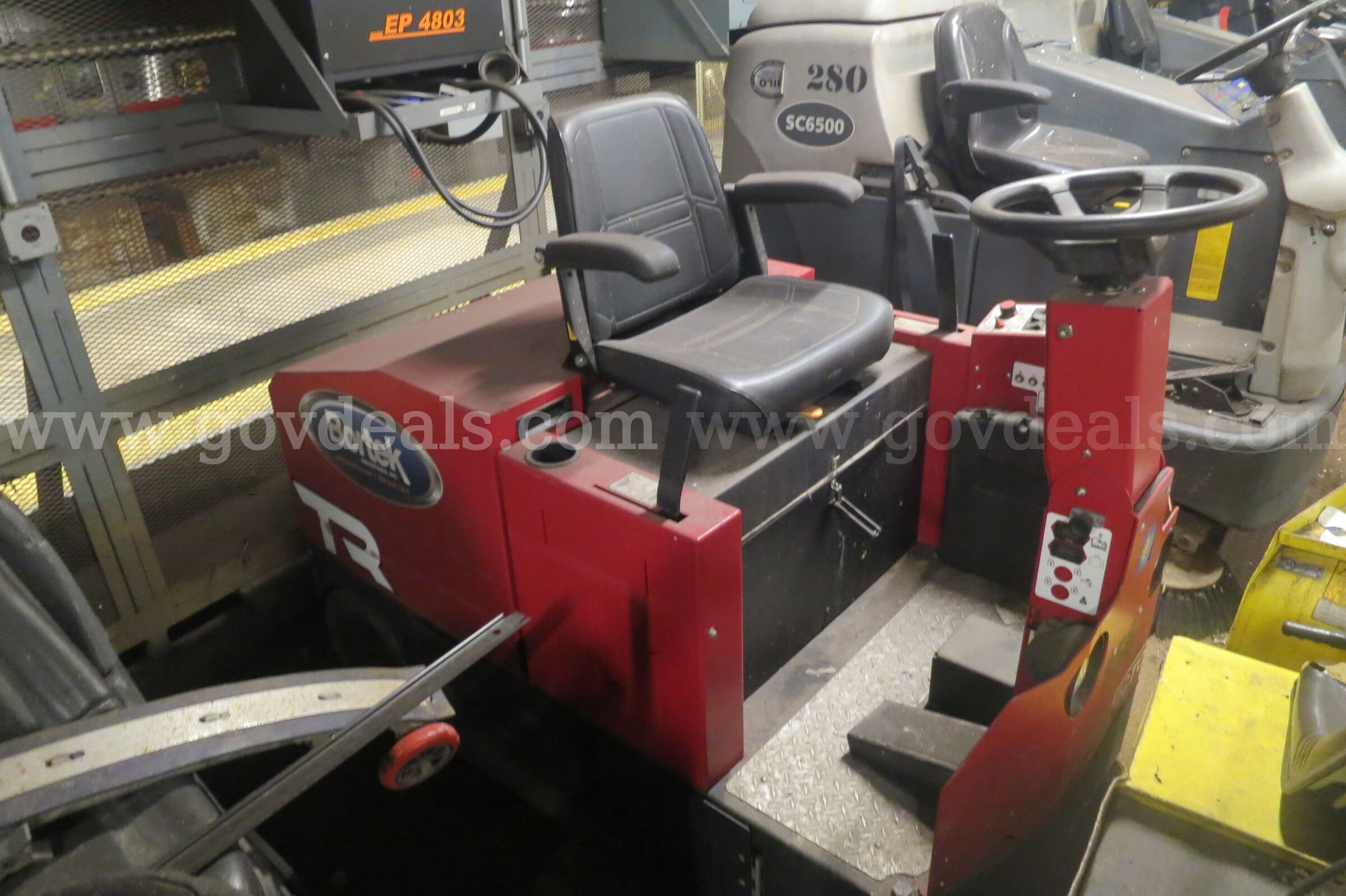 Bortex floor sweeper (#356) Bortex 356 Government Surplus Auction - Photo #4