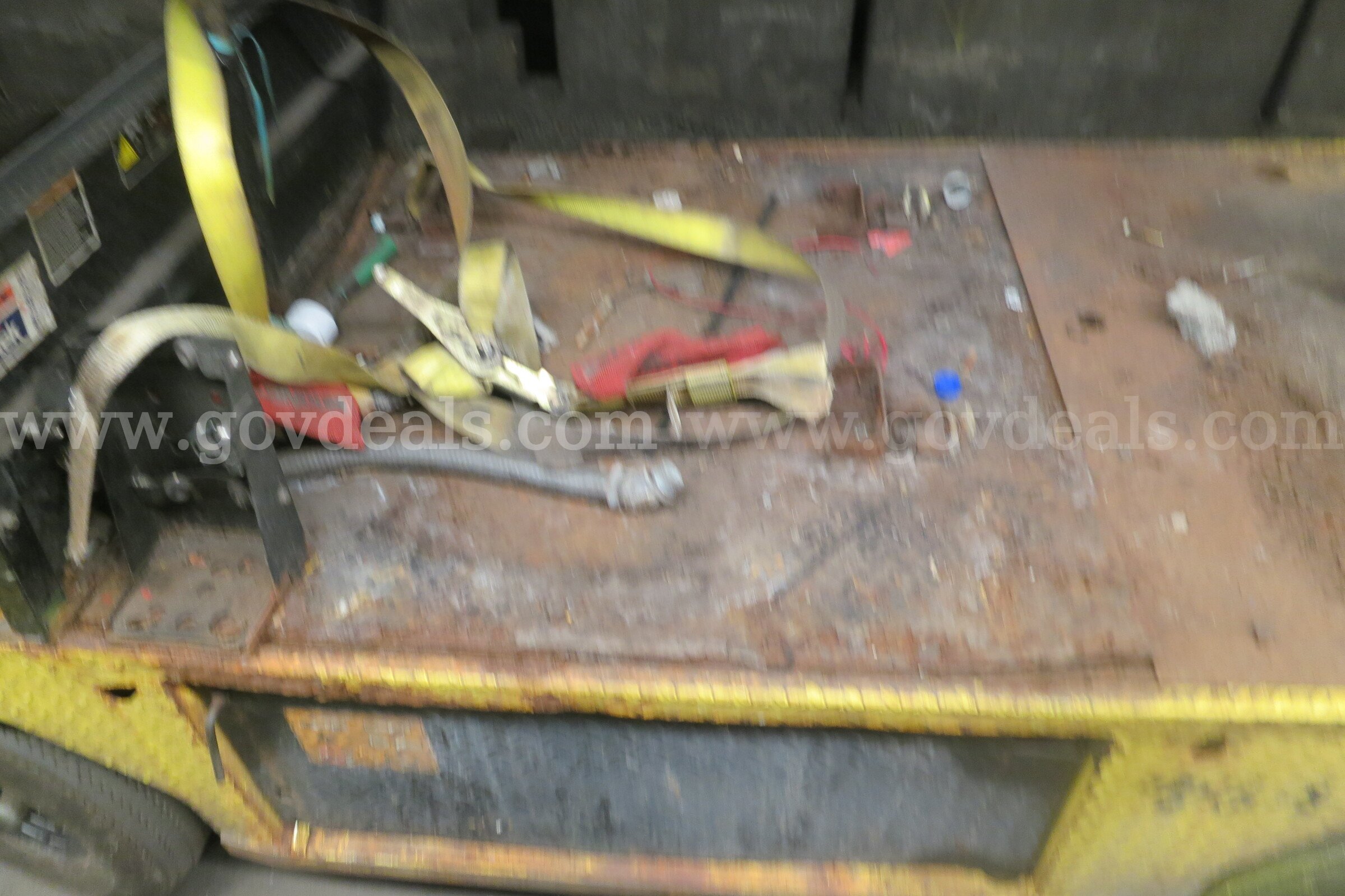 Cushman Electric cart (#264) Cushman 264 Government Surplus Auction - Photo #3
