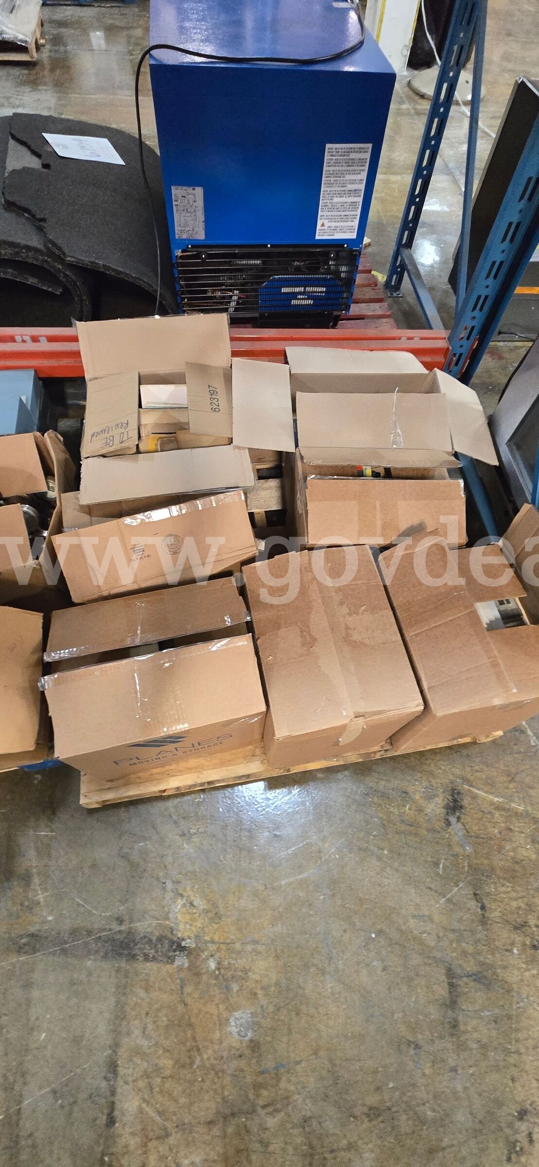 Lot of Old Space and Aeronautical Books   Government Surplus Auction - Photo #2