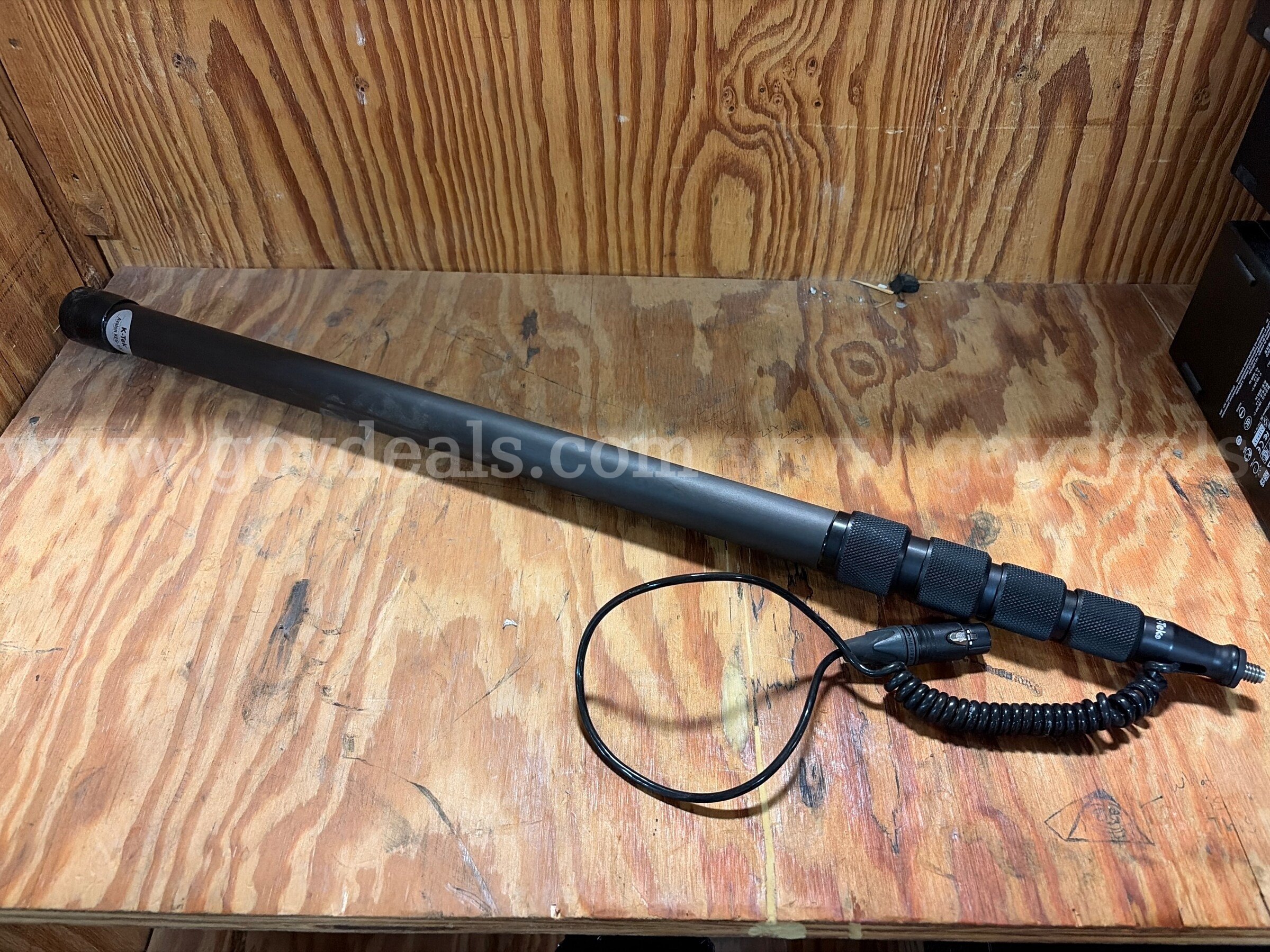 Alfa Case BoomTube and K-Tek Avalon Graphite BoomPole KEG-100 Case 100 Government Surplus Auction - Primary Photo
