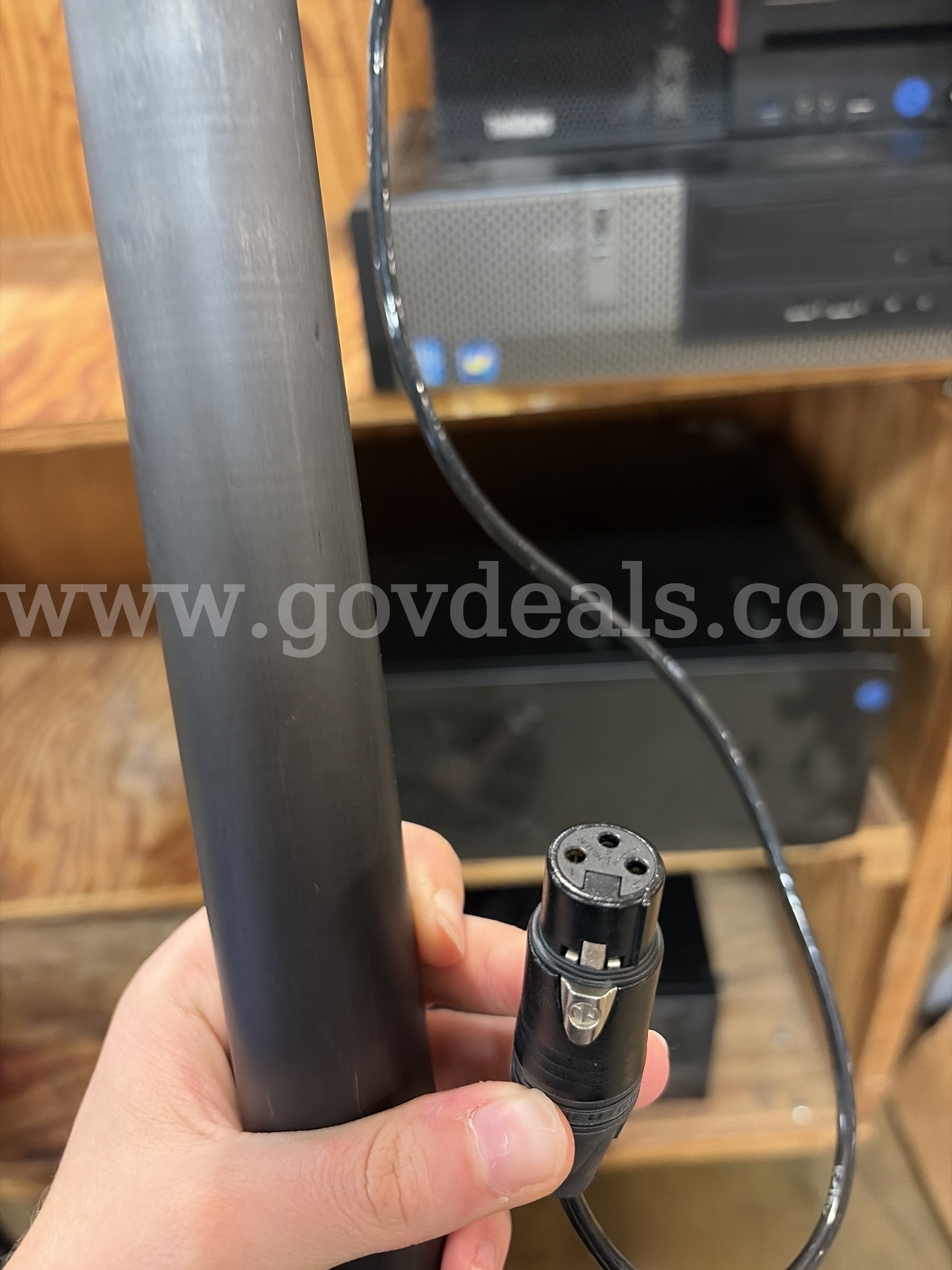 Alfa Case BoomTube and K-Tek Avalon Graphite BoomPole KEG-100 Case 100 Government Surplus Auction - Photo #4
