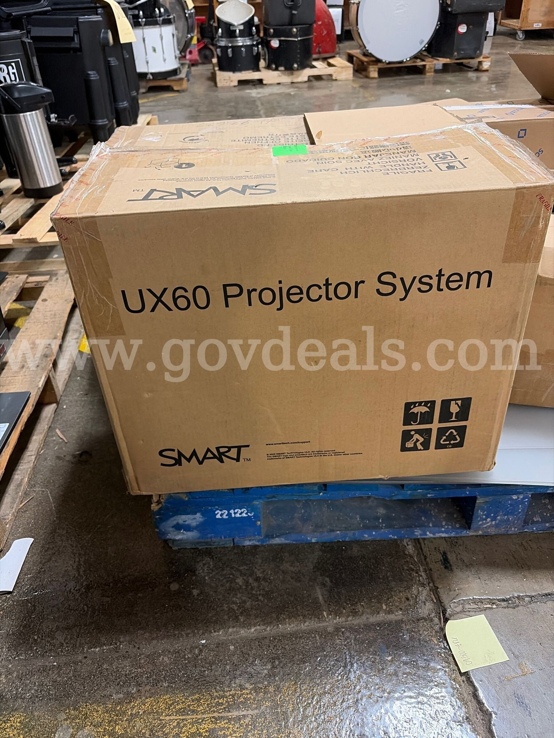 UX60 SMART Projector System
