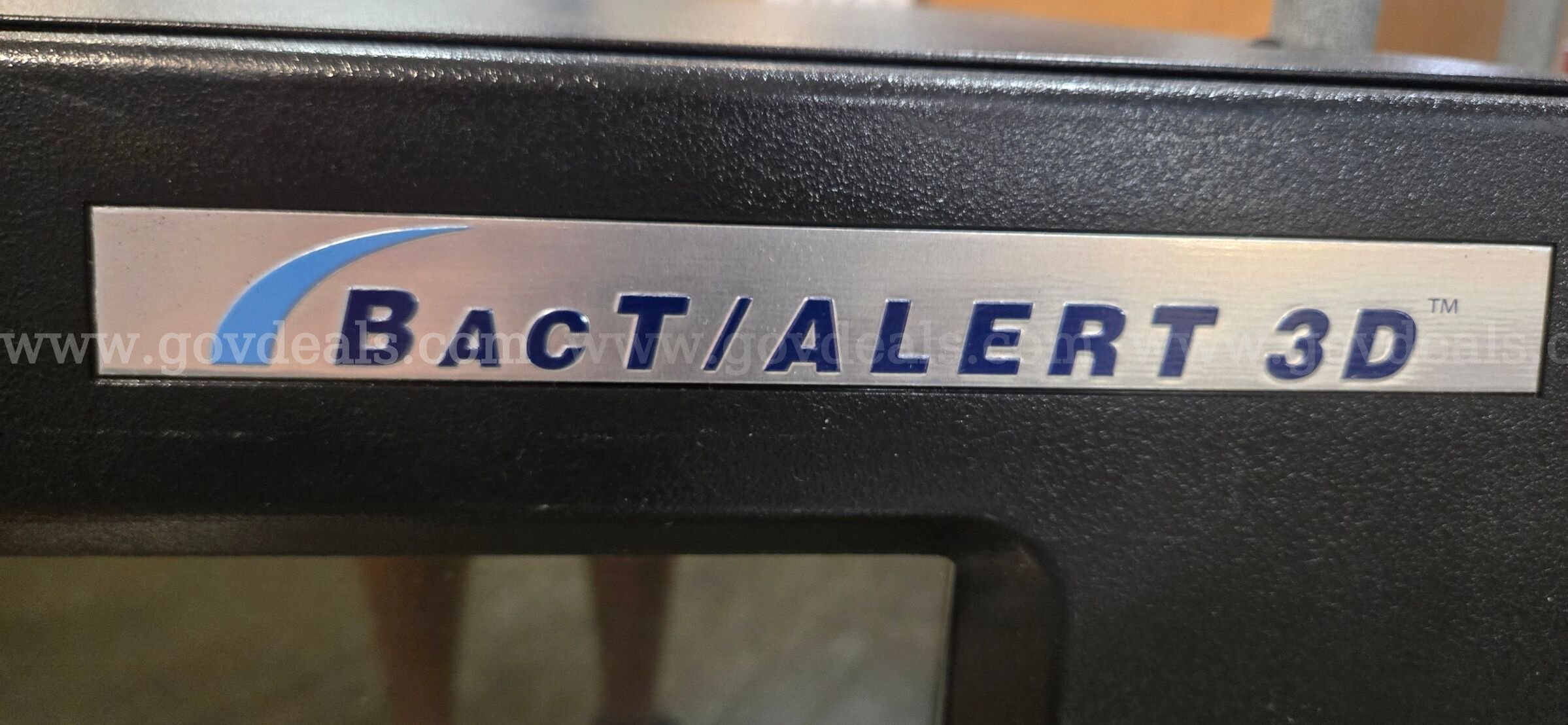 Bact/Alert 3D Microbial Detection System   Government Surplus Auction - Photo #2