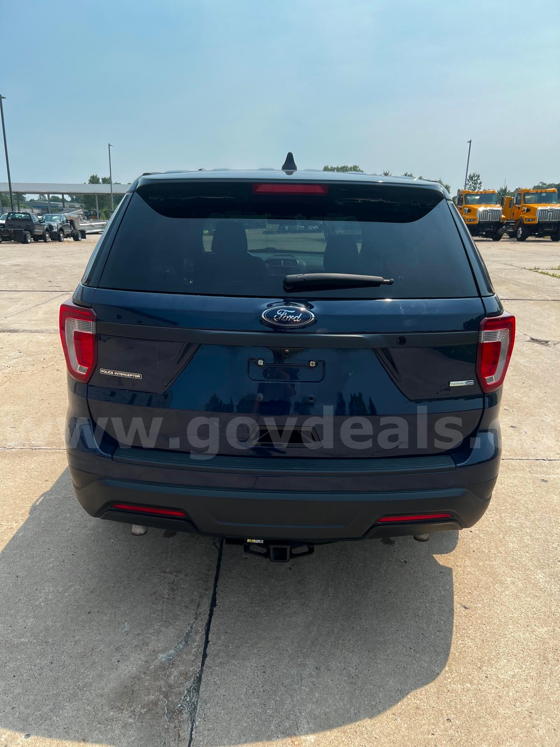 2018 Ford Explorer Interceptor Utility AWD Ford Explorer Government Surplus Auction - Photo #3