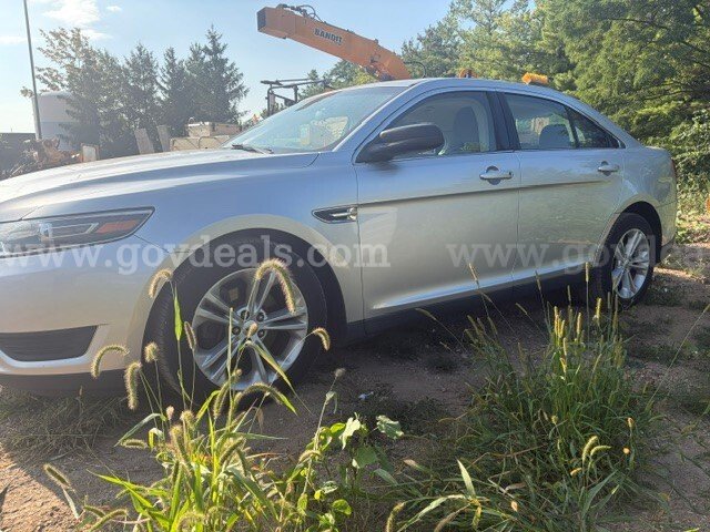 2016 Ford Taurus Ford Taurus Government Surplus Auction - Photo #5