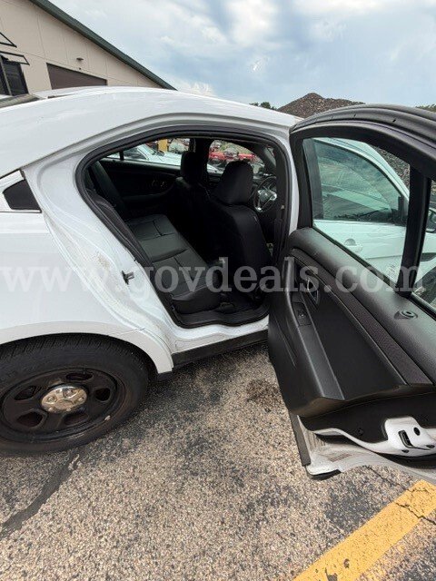 2019 Ford Taurus Ford Taurus Government Surplus Auction - Photo #5