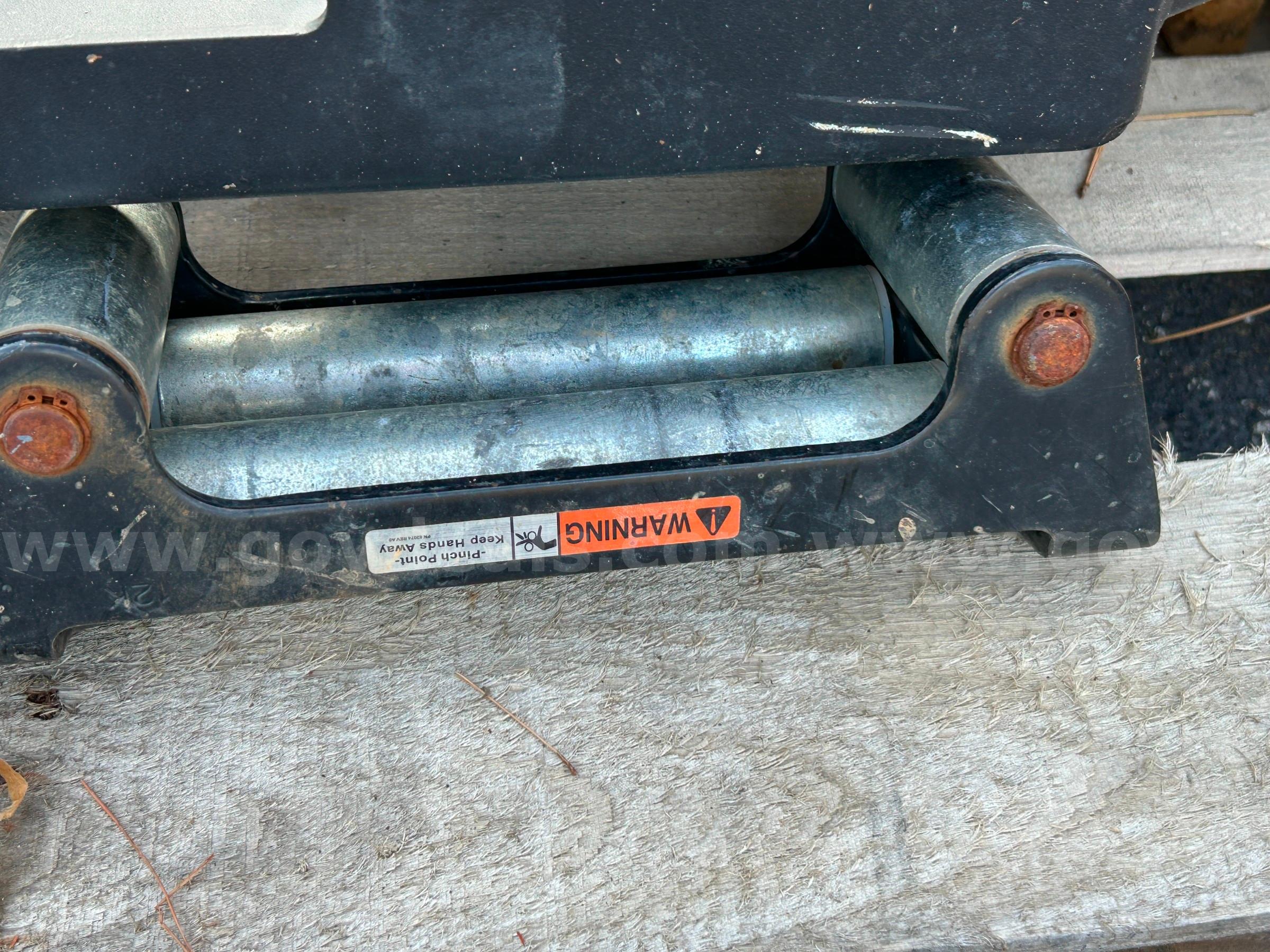 WARN ZEON 12 Winch Package with Heavy-Duty Bumper & Accessories Warn 89584 Government Surplus Auction - Photo #6