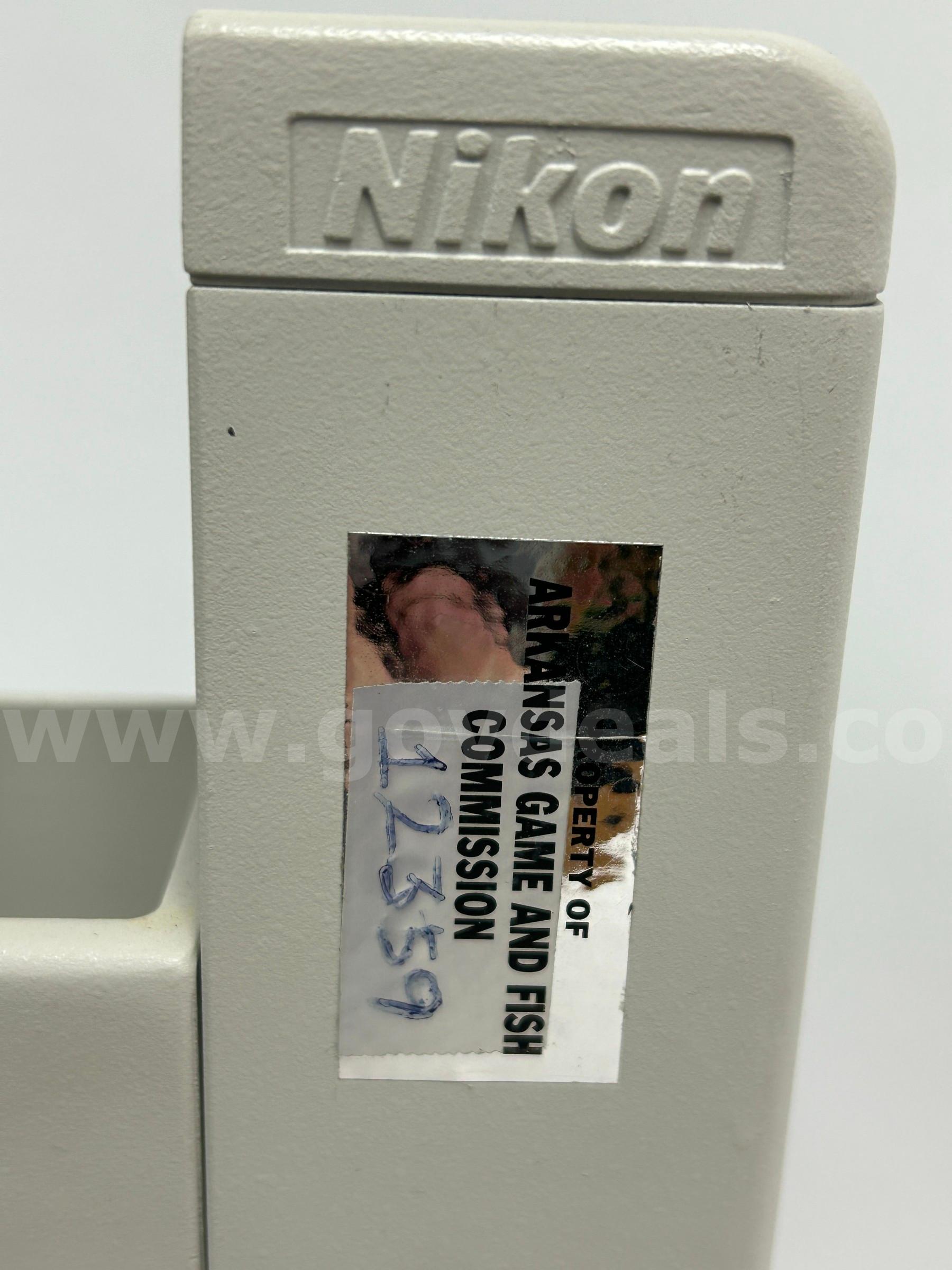 Nikon Binocular Stereo Zoom Microscope with Heavy-Duty Track Stand Nikon  Government Surplus Auction - Photo #3