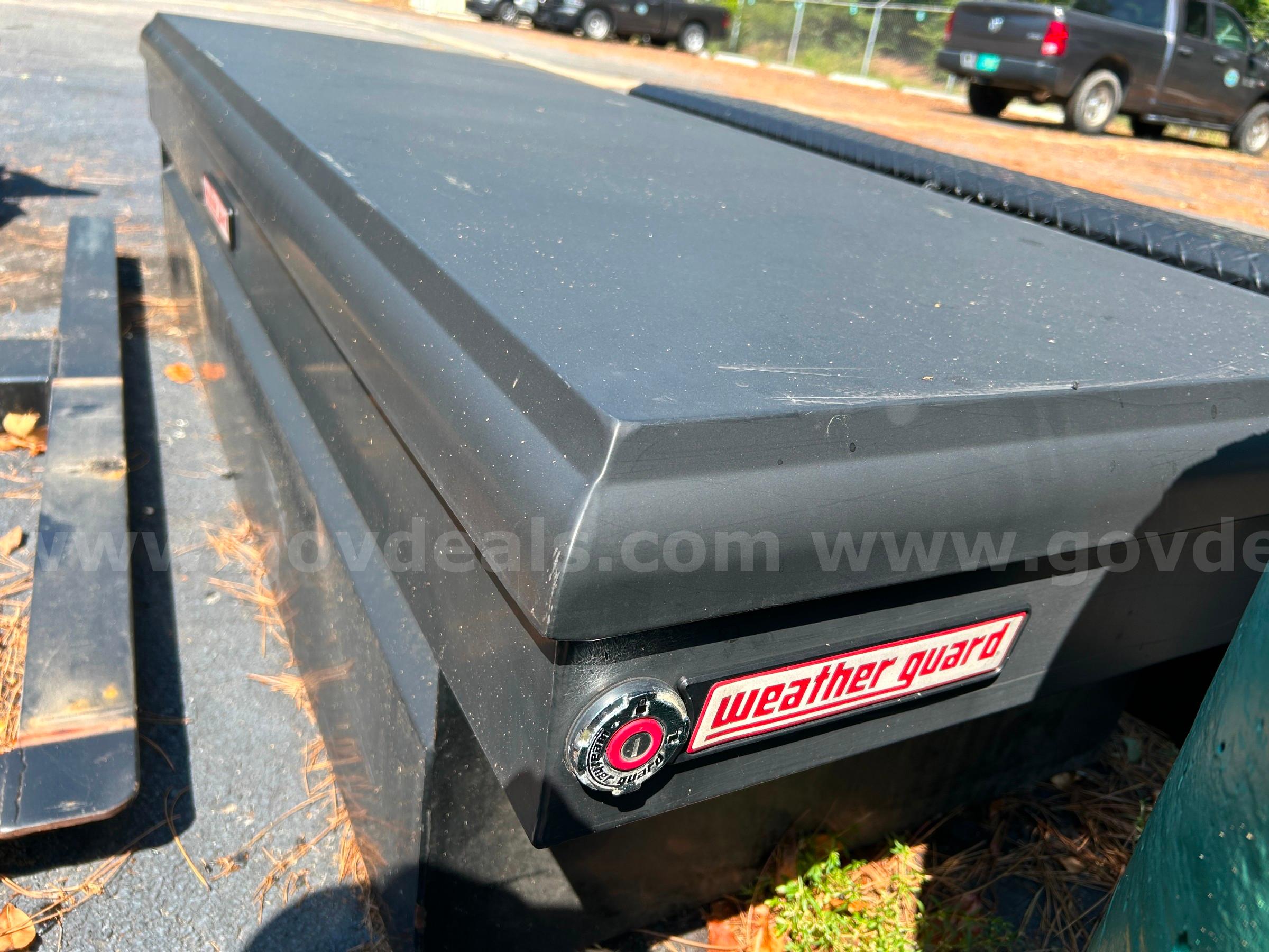 Weather Guard Black Steel Saddle Truck Tool Box Weather Guard 116-05-01 Government Surplus Auction - Photo #4