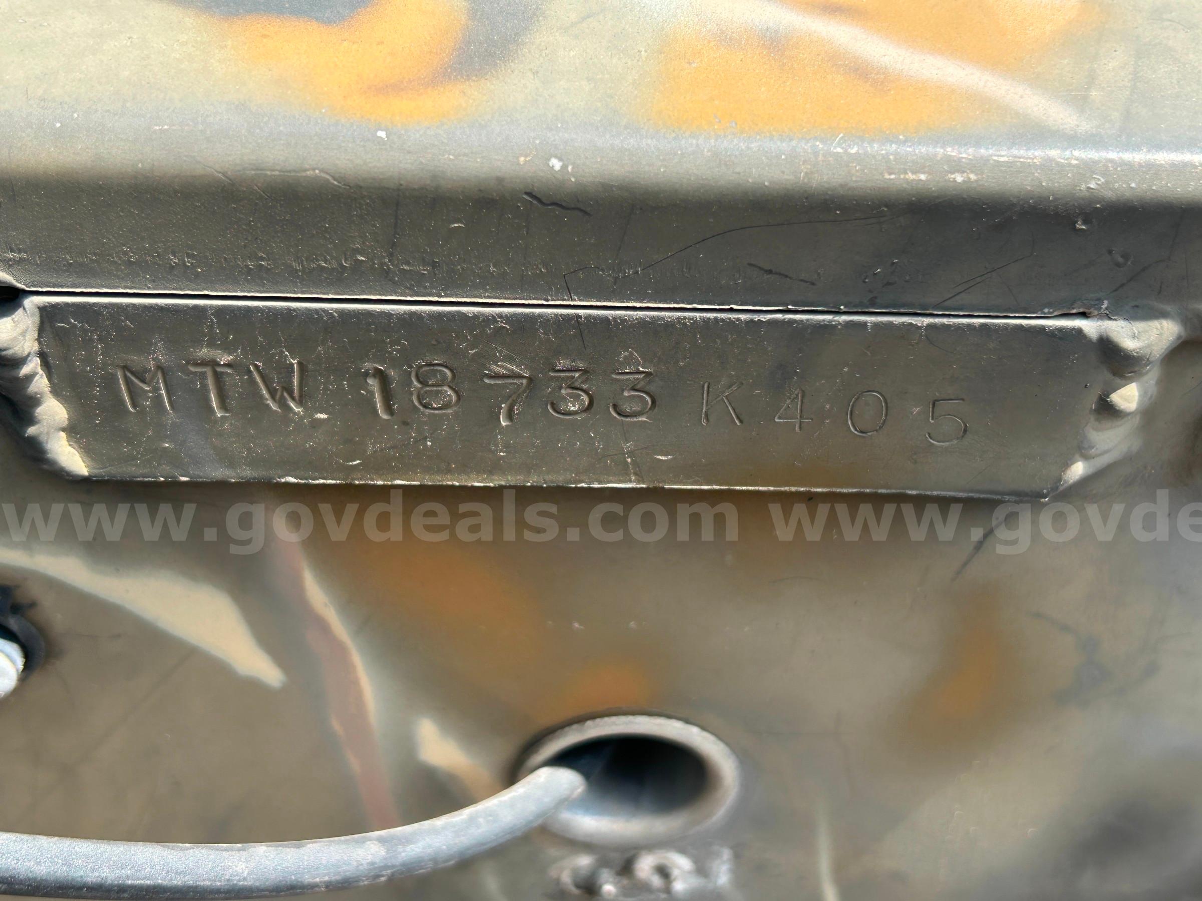 2005 War Eagle Aluminum Bass Boat, trailer and 150 HP Mercury Motor War Eagle, Mercury 150 Government Surplus Auction - Photo #6