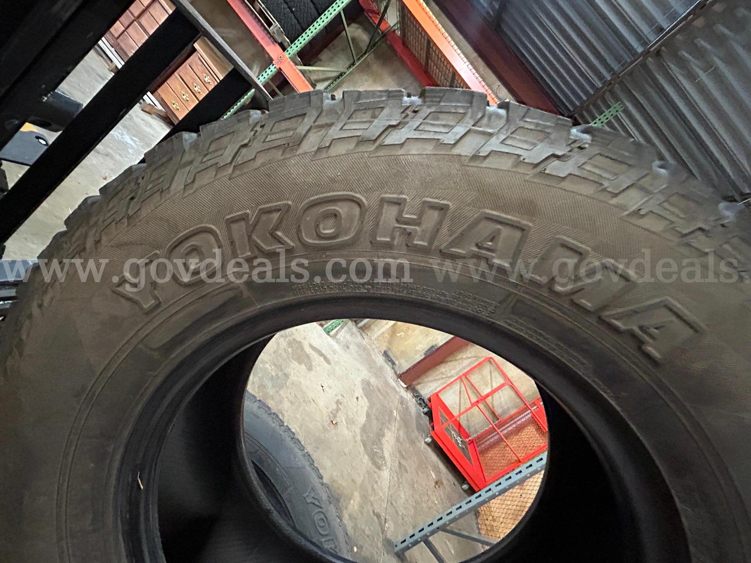 Yokohama Geolandar A/T Yokohama Geolandar A/T Government Surplus Auction - Photo #3