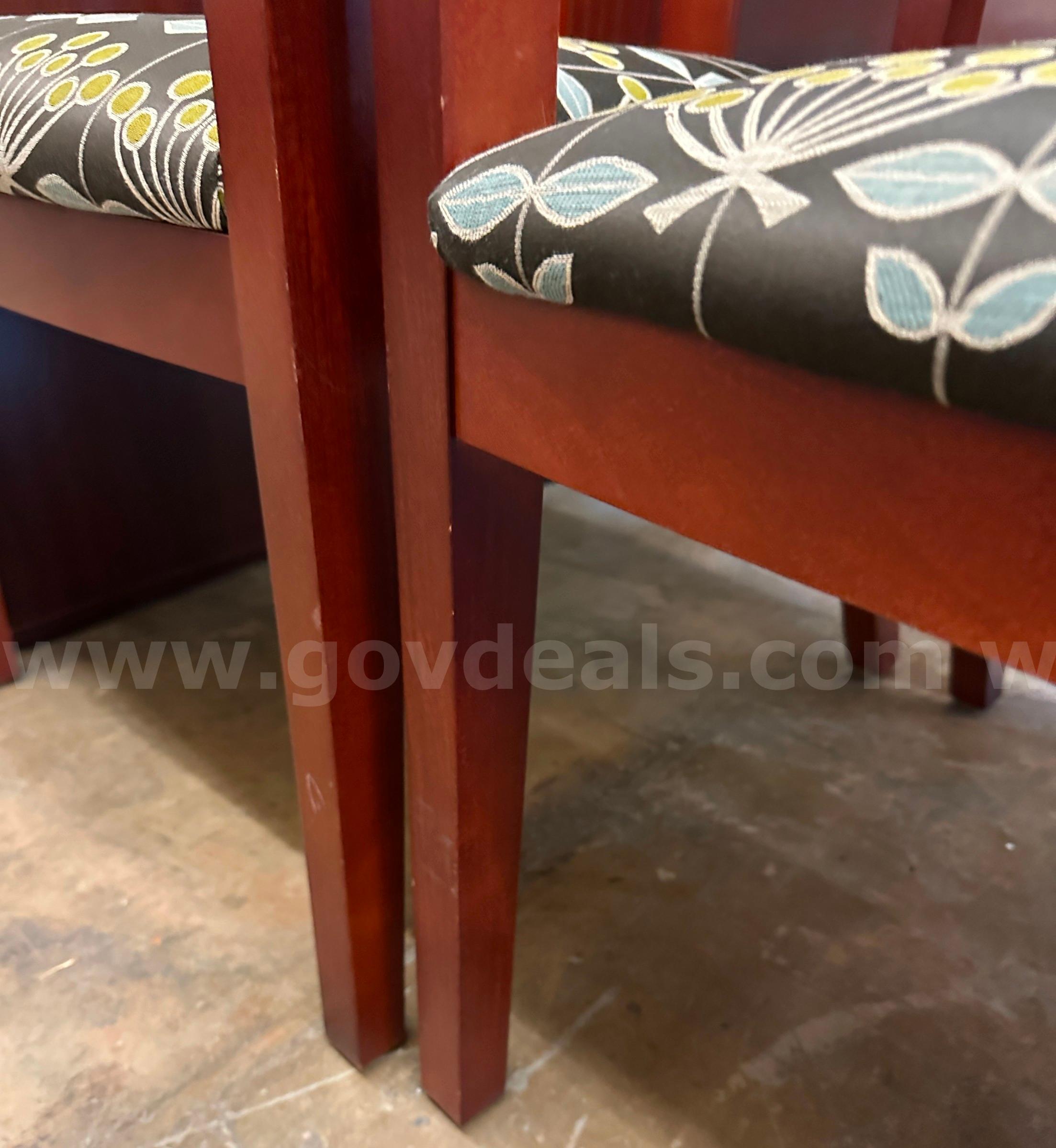 Lot of 2 Green/Blue Patterned Chairs   Government Surplus Auction - Photo #3