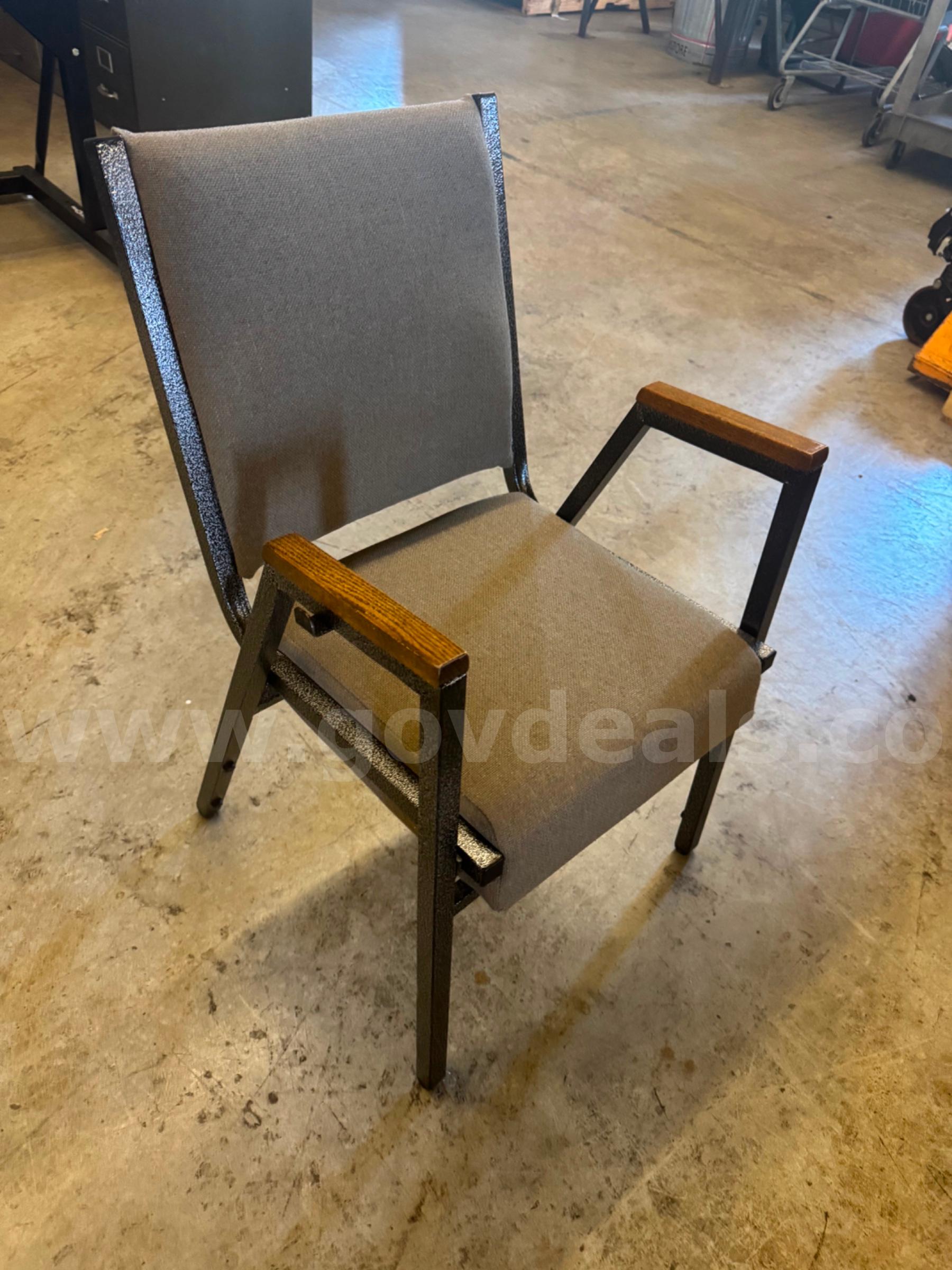 Grey Cushioned Chair   Government Surplus Auction - Photo #2