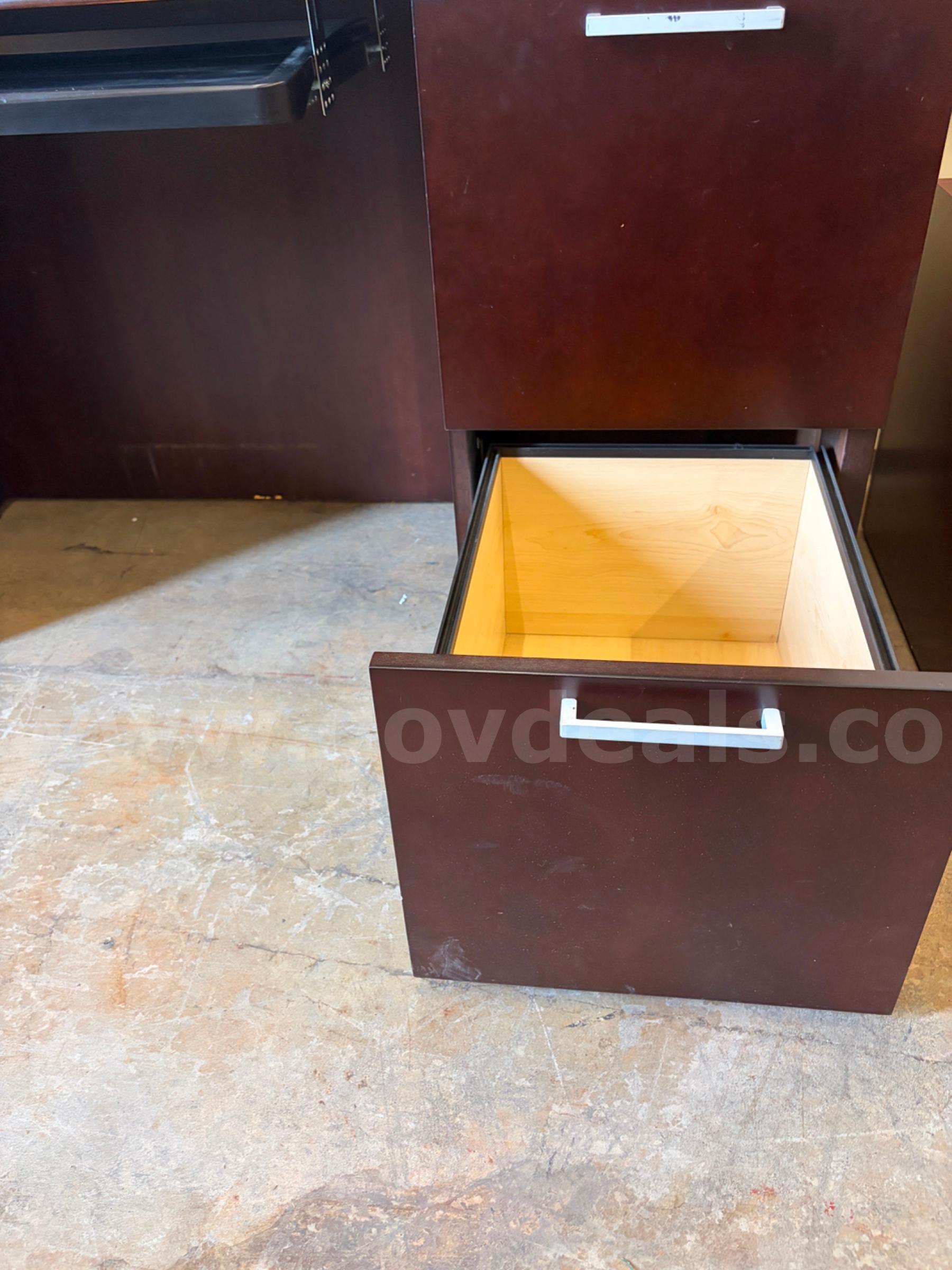 Kensington Desk Kensington K60004D Government Surplus Auction - Photo #6