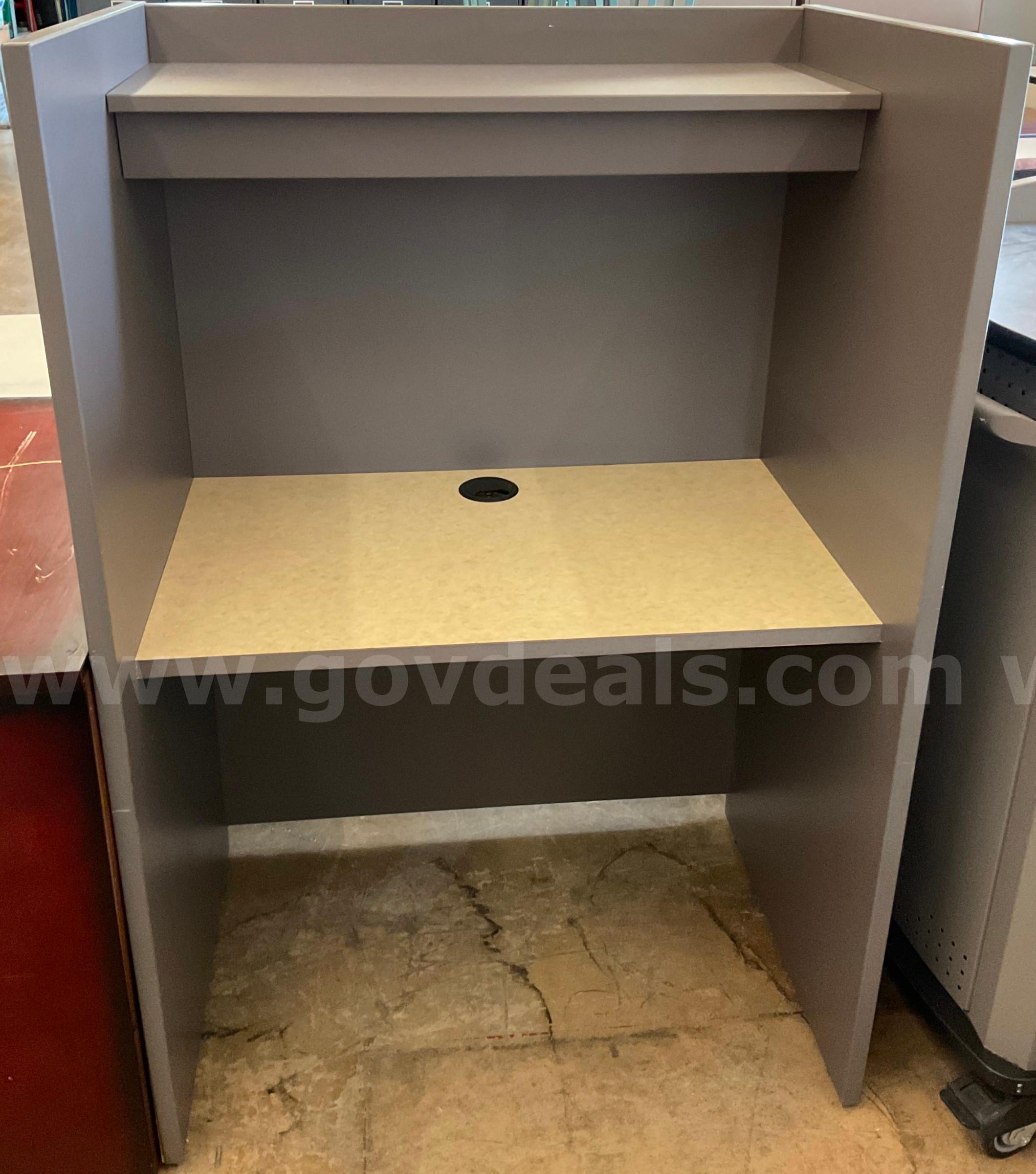 Cubicle Desk   Government Surplus Auction - Primary Photo