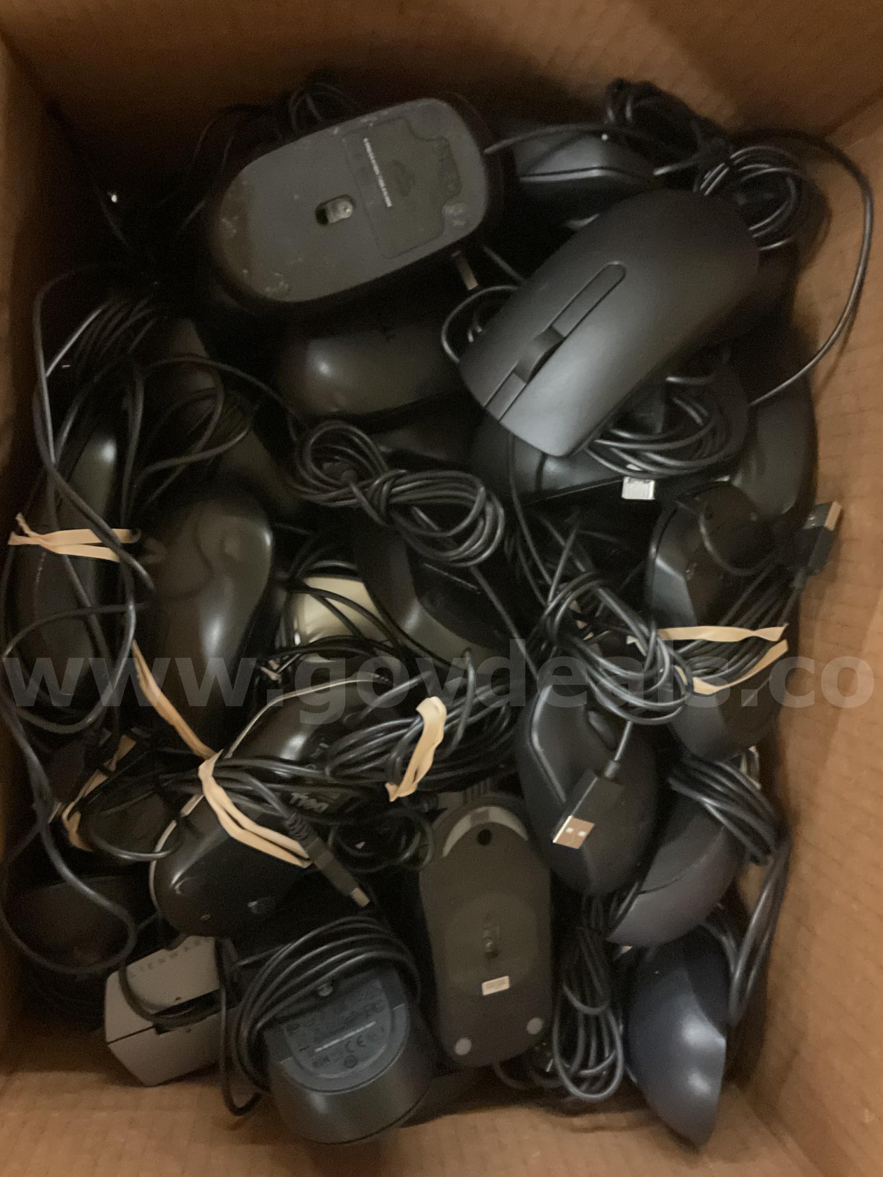 Lot of Computer Components   Government Surplus Auction - Photo #2
