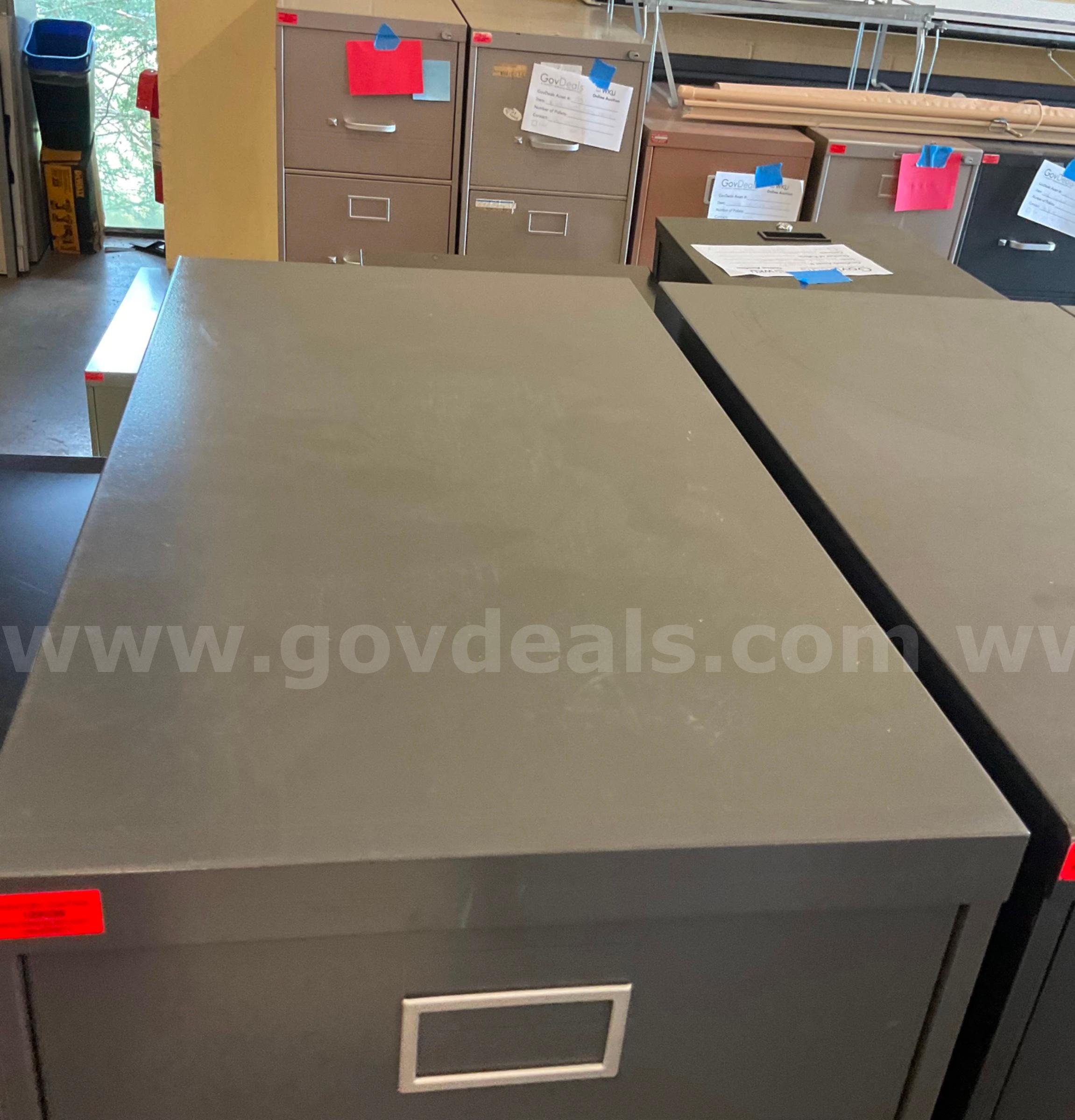 5 drawer dark grey filing cabinet   Government Surplus Auction - Photo #3
