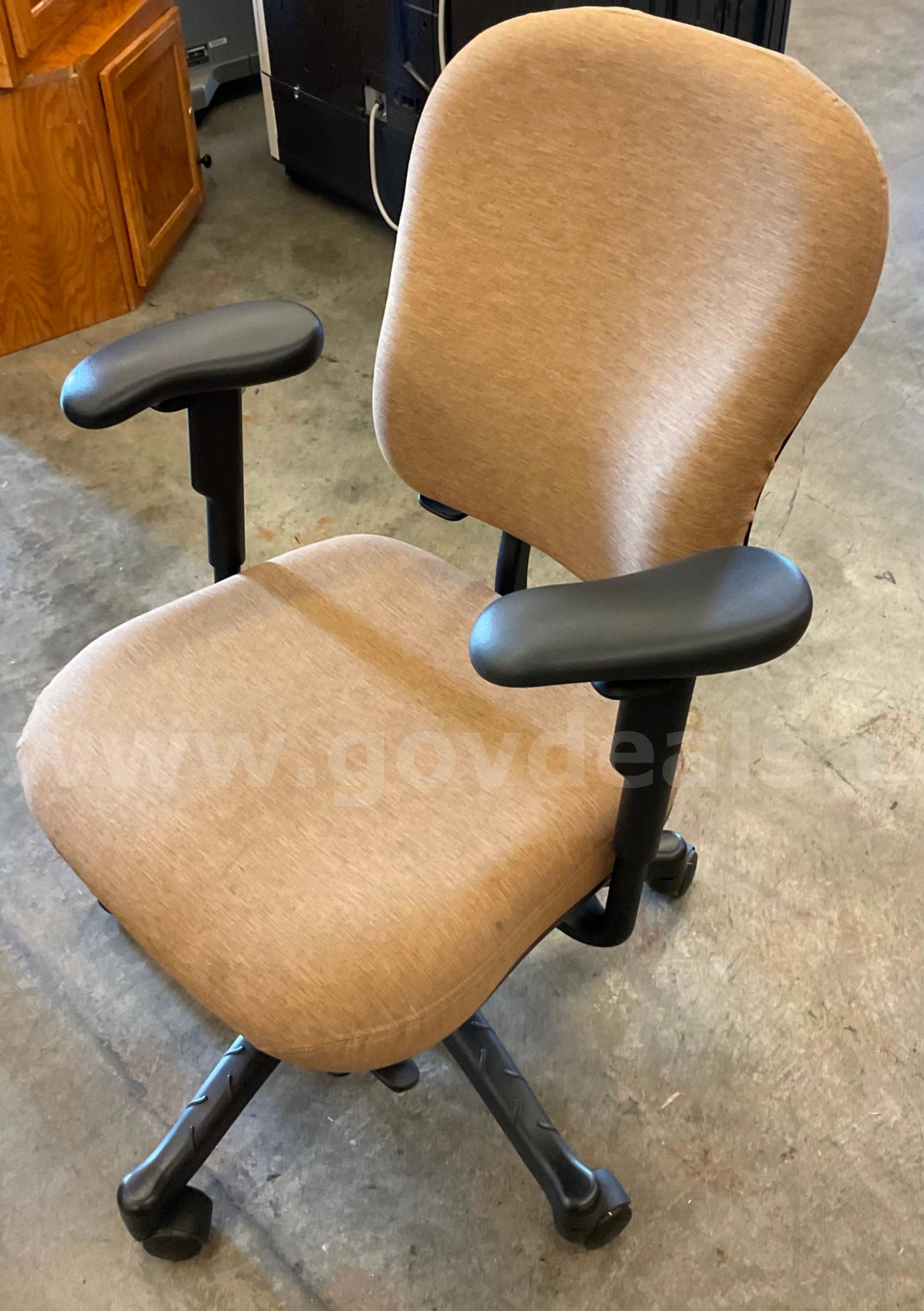 Brown Rolling Chair   Government Surplus Auction - Photo #2