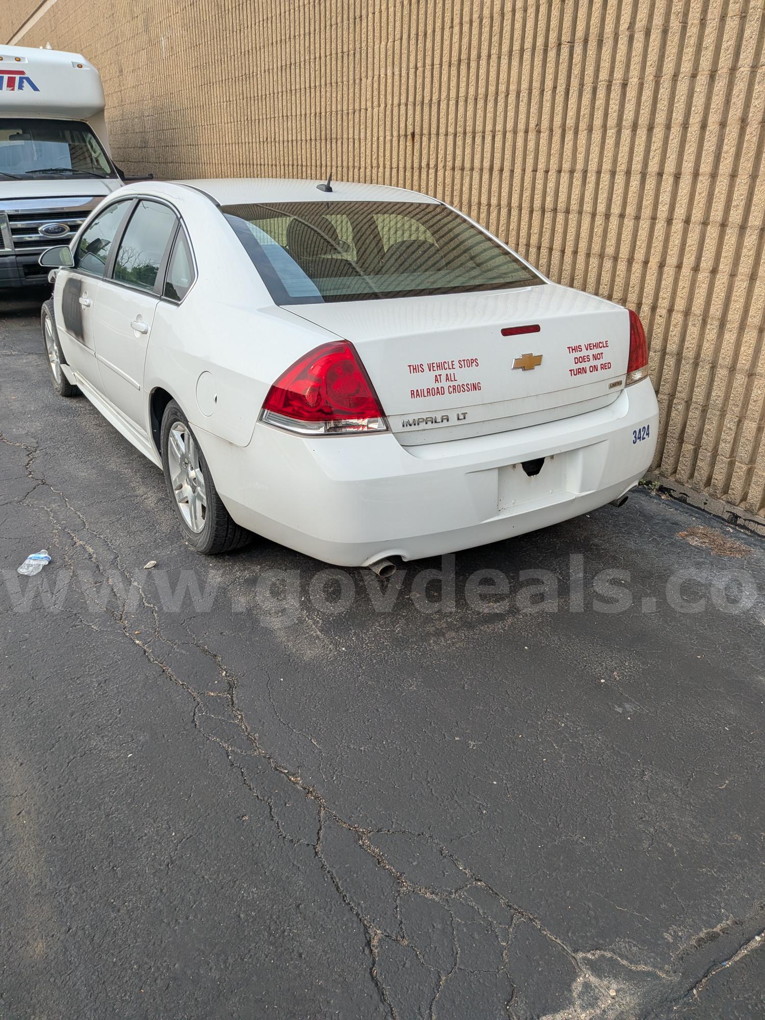 2014 Chevrolet Impala Limited Chevrolet Impala Government Surplus Auction - Photo #2