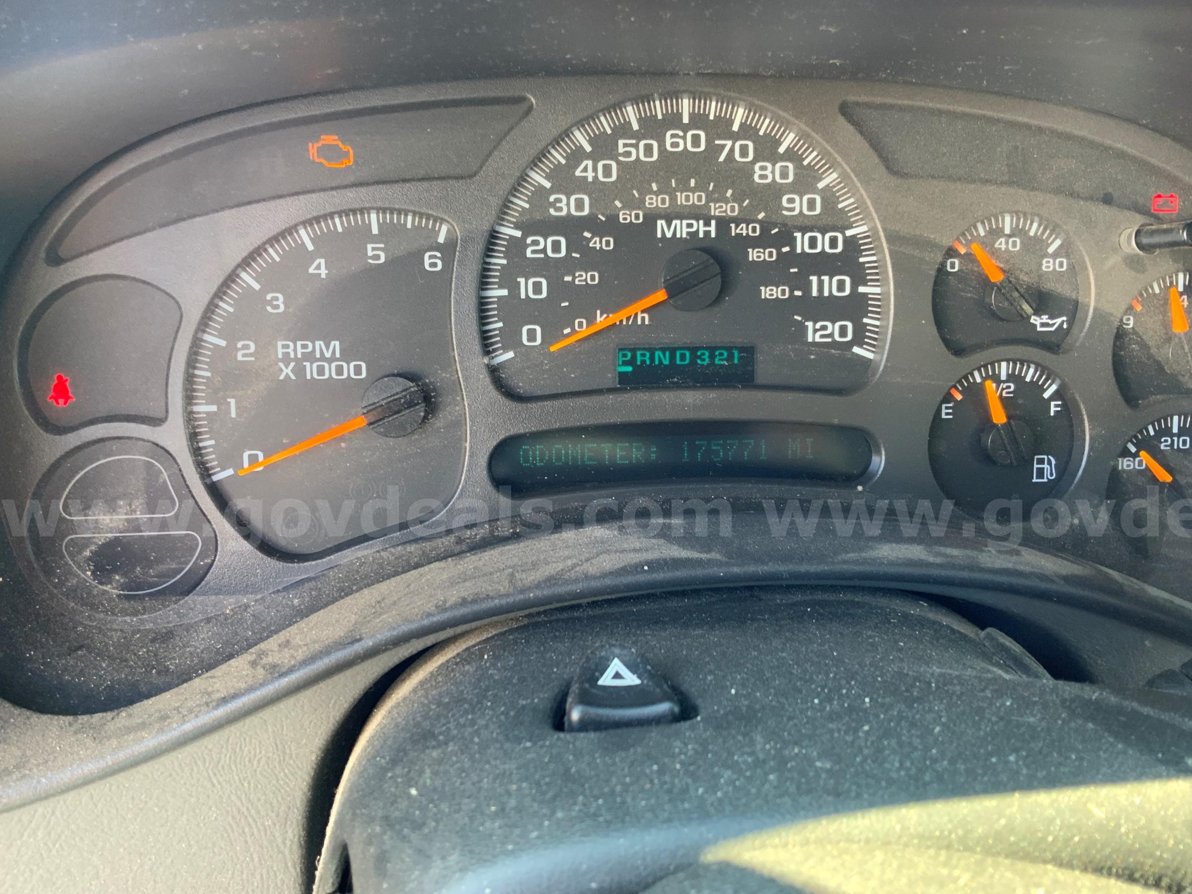 2004 CHEVROLET TAHOE CHEVROLET TAHOE Government Surplus Auction - Photo #6