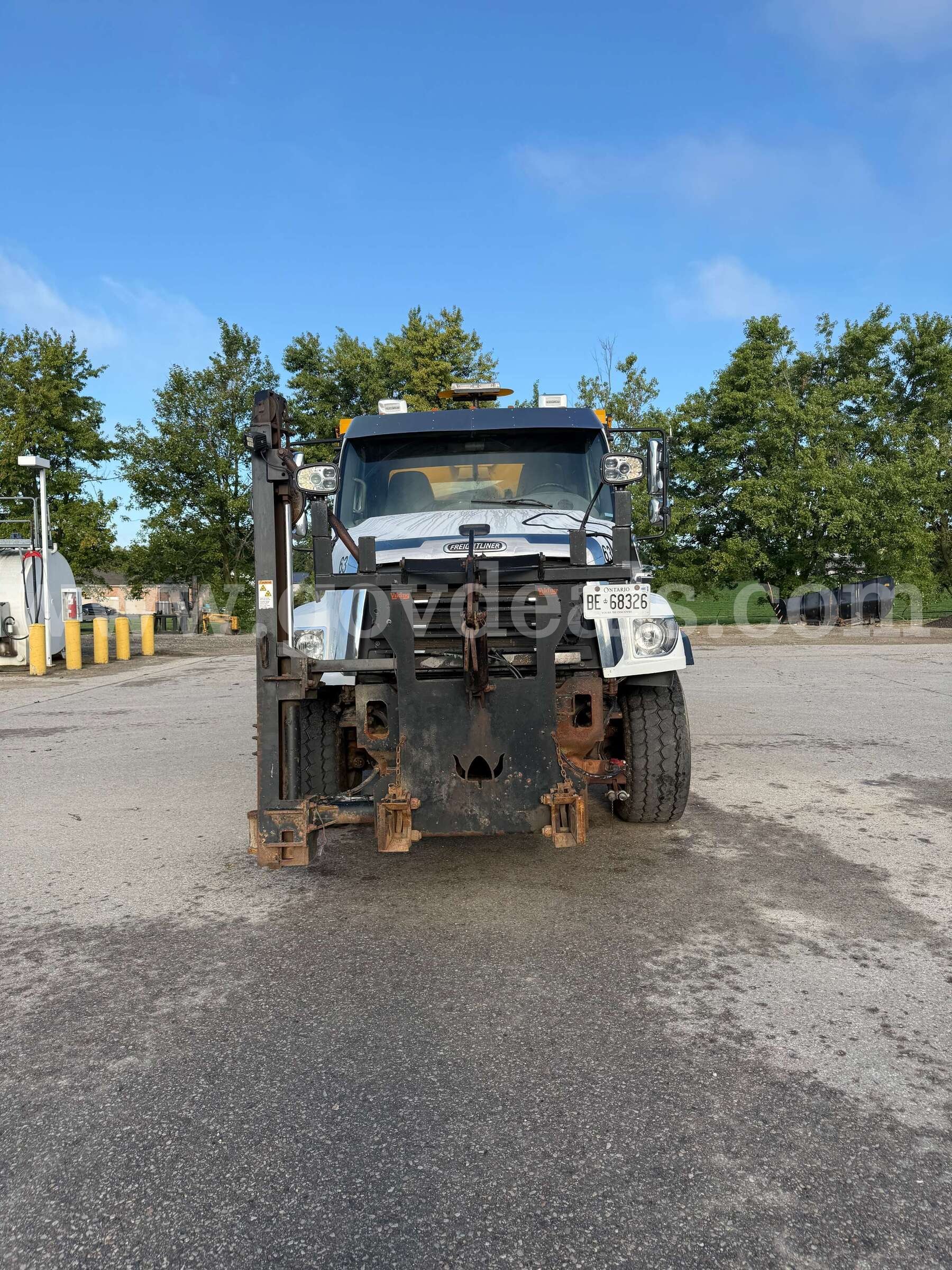 2016 Freightliner 114SD Plow Truck Freightliner 114SD Government Surplus Auction - Photo #3