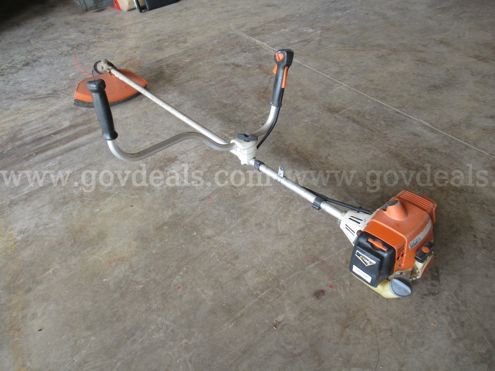 STIHL Line Trimmer STIHL FS 250 Government Surplus Auction - Photo #3