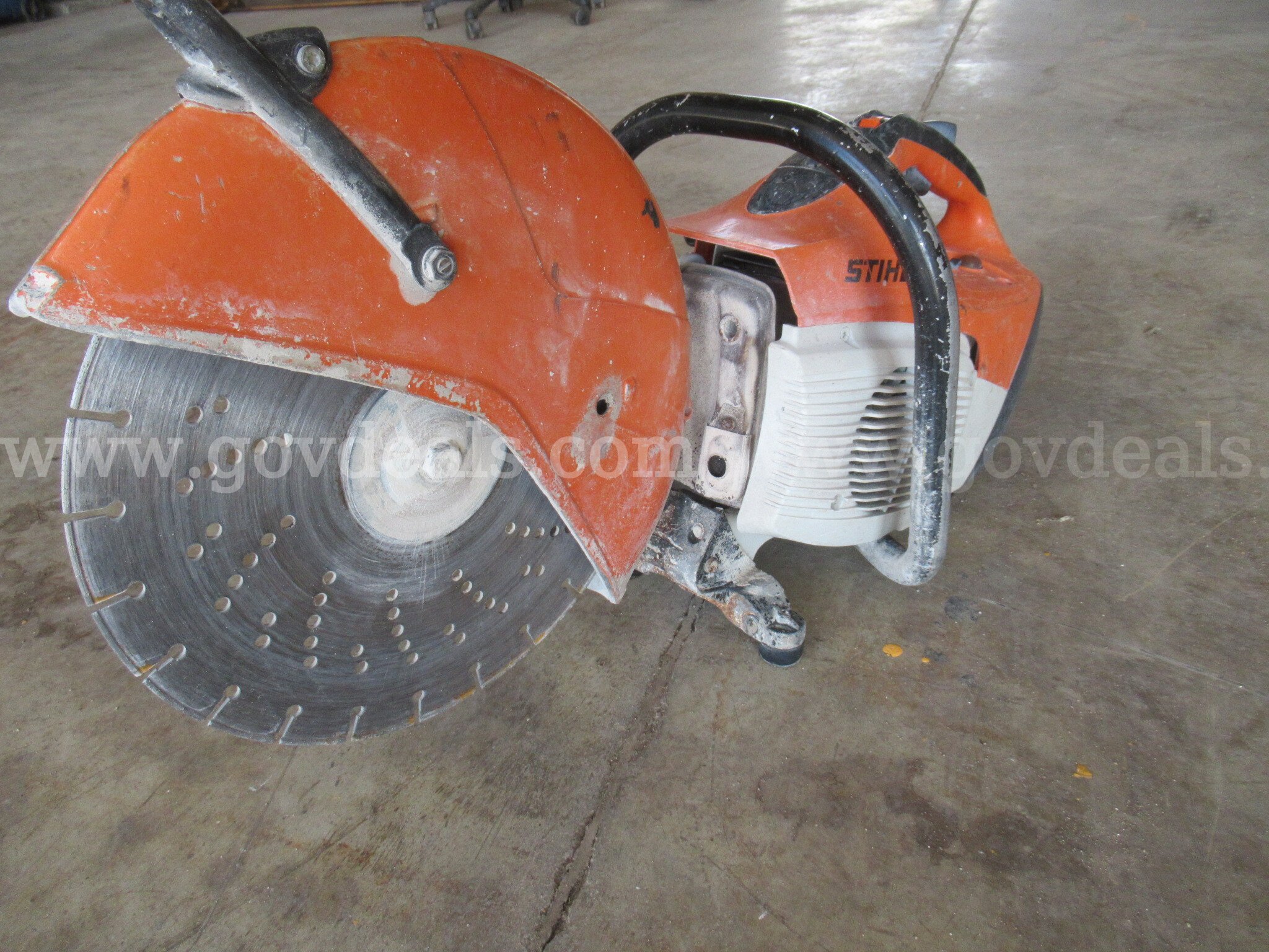 STIHL Concrete Saw STIHL TS 420 Government Surplus Auction - Photo #4